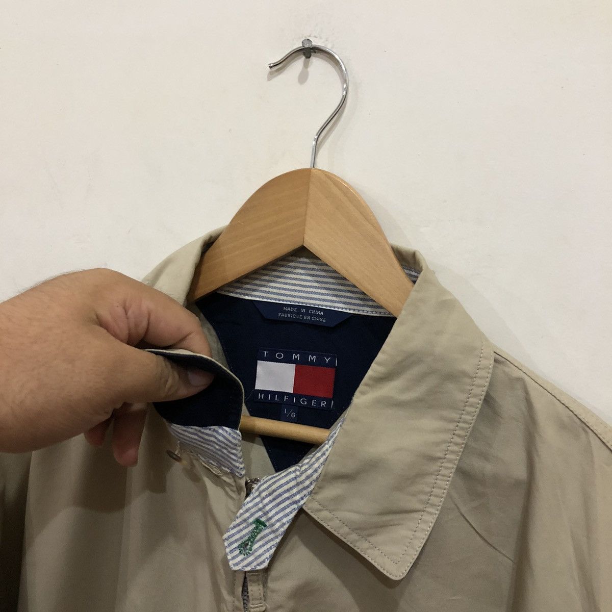 Tommy Hilfiger 90’s Vintage Bomber Jacket Tommy Hilfiger Size US L / EU 52-54 / 3 - 6 Thumbnail