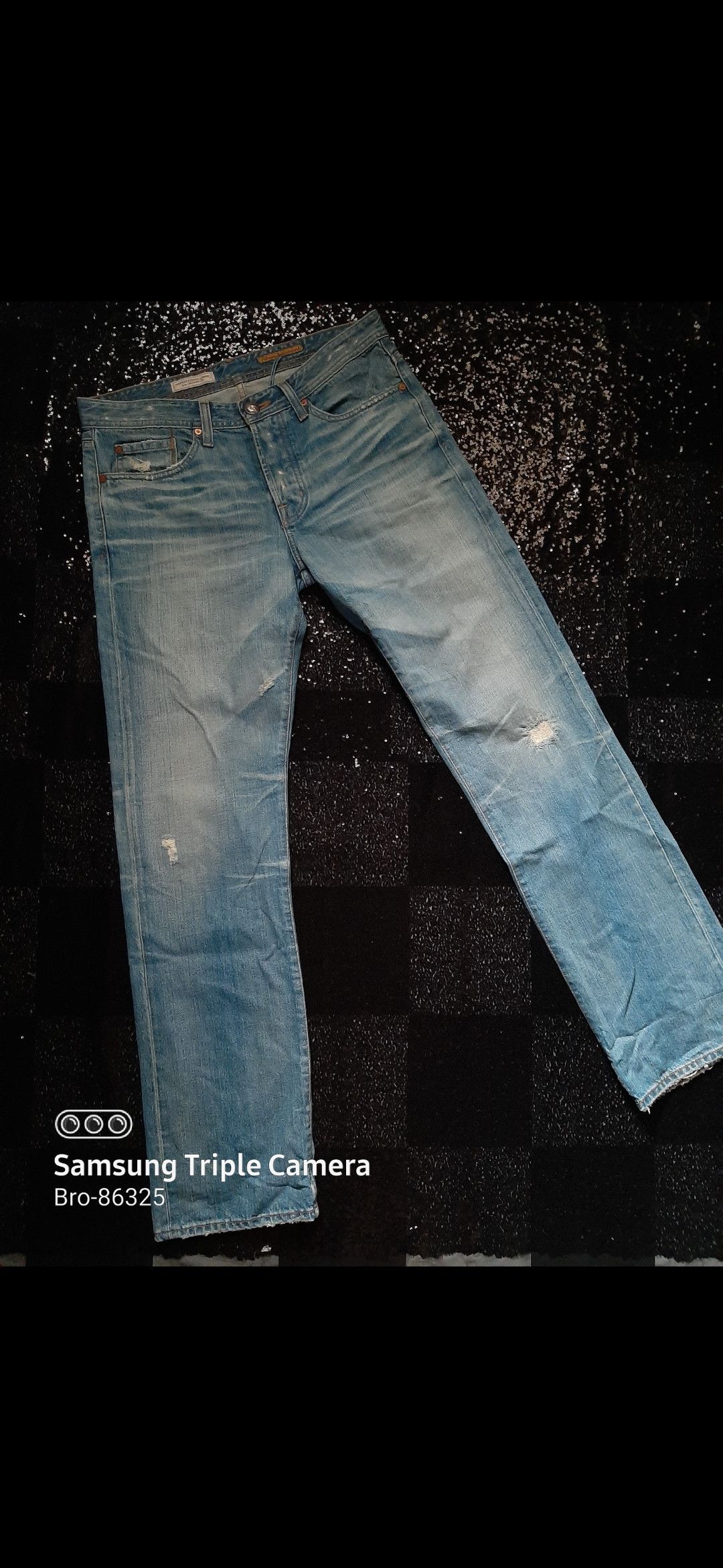AG Adriano Goldschmied AG ITALIAN FASHION DESIGNER SLIM STRAIGHT LEG DISTRESE DENI Size US 31 - 2 Thumbnail