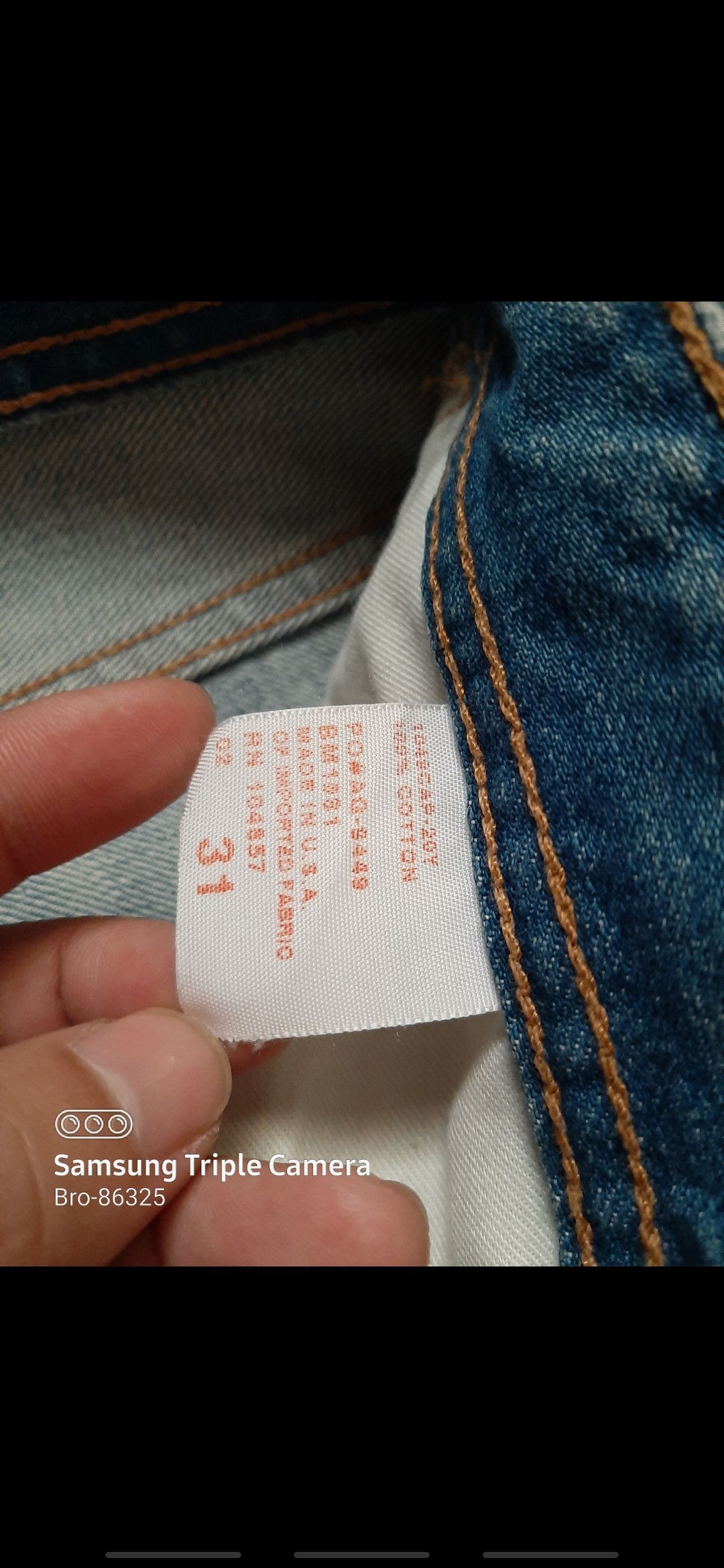 AG Adriano Goldschmied AG ITALIAN FASHION DESIGNER SLIM STRAIGHT LEG DISTRESE DENI Size US 31 - 9 Thumbnail