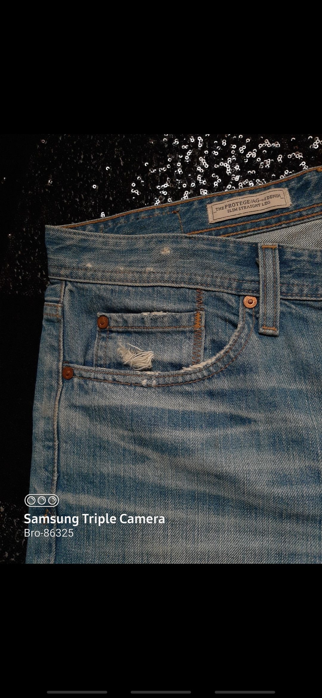 AG Adriano Goldschmied AG ITALIAN FASHION DESIGNER SLIM STRAIGHT LEG DISTRESE DENI Size US 31 - 7 Thumbnail