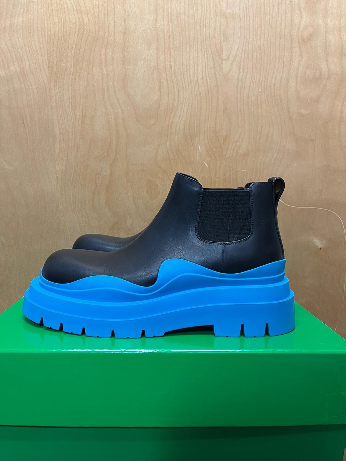 image of Bottega Veneta Tire Lug Boots Low In Black-Am-Am in Black/Am/Am, Men's (Size 11)