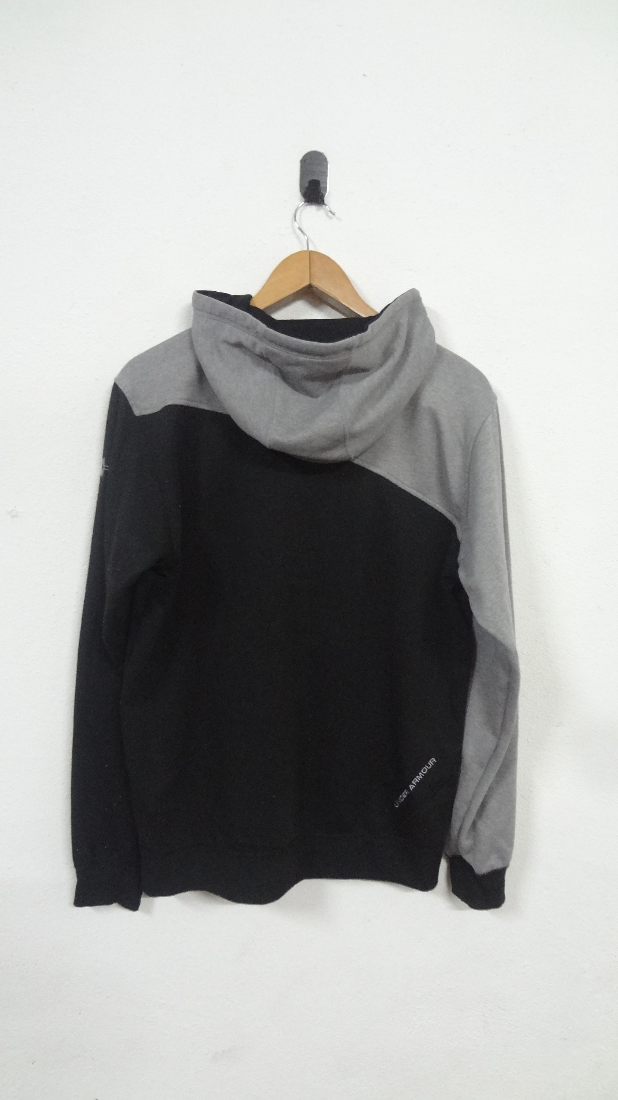 Under Armour Under Armour Hoodies Size L Size US L / EU 52-54 / 3 - 2 Thumbnail