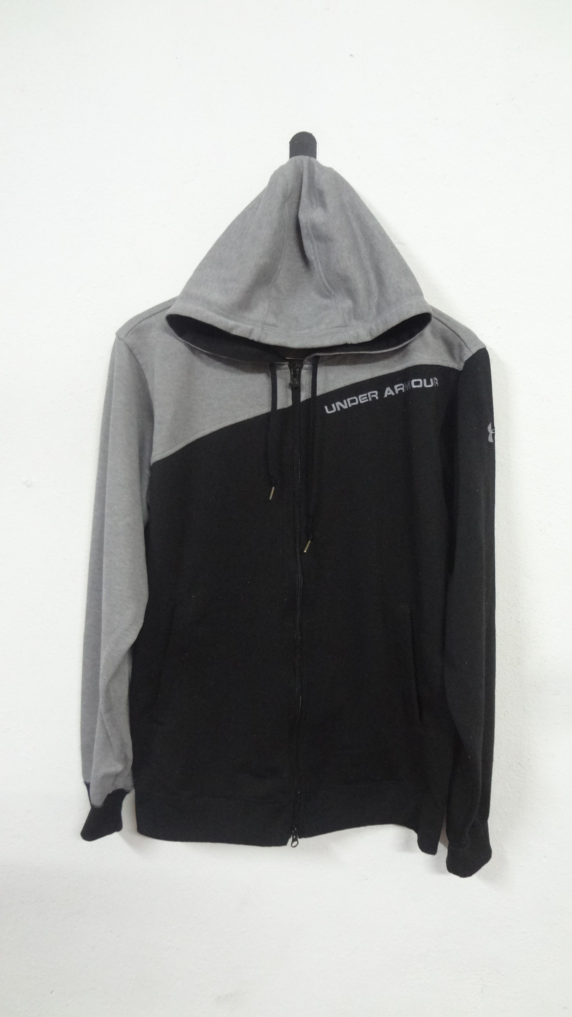 Under Armour Under Armour Hoodies Size L Size US L / EU 52-54 / 3 - 1 Thumbnail
