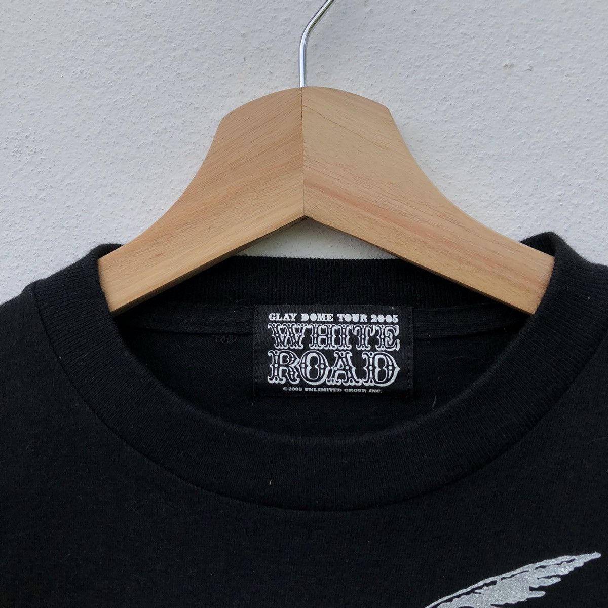 Band Tees GLAY DOME TOUR 2005 WHITE ROAD BIG LOGO Size US M / EU 48-50 / 2 - 4 Thumbnail