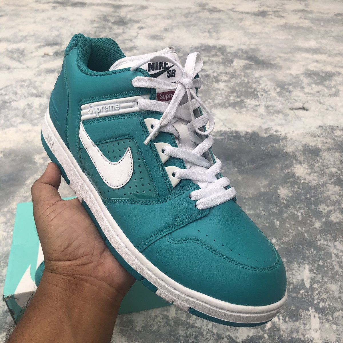 Nike × Supreme Supreme x Air Force 2 Low Teal 2017 Size US 11 / EU 44 - 8 Thumbnail