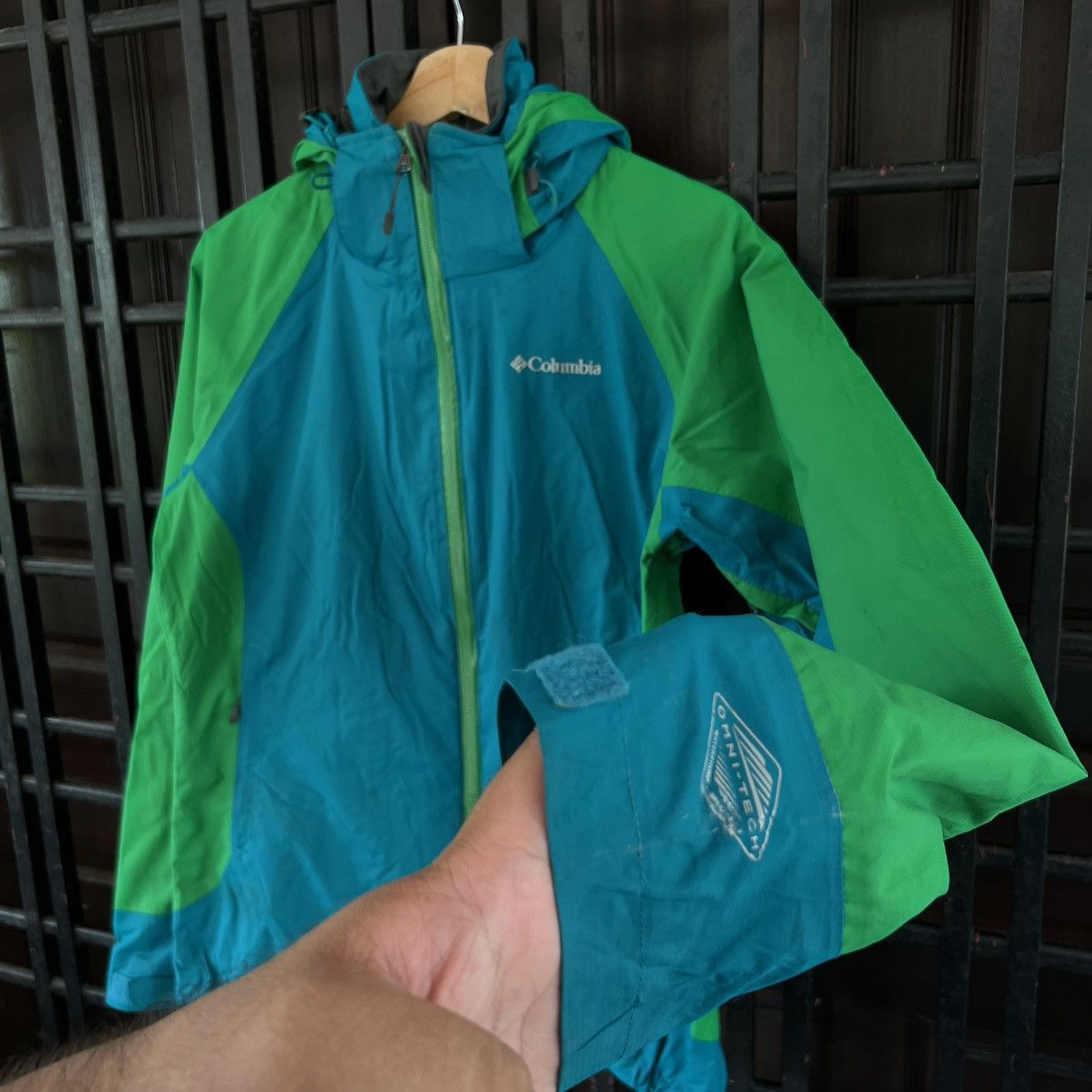 Columbia 💥RARE MULTI COLOUR COLUMBIA SPORTSWEAR JACKET Size US M / EU 48-50 / 2 - 4 Thumbnail