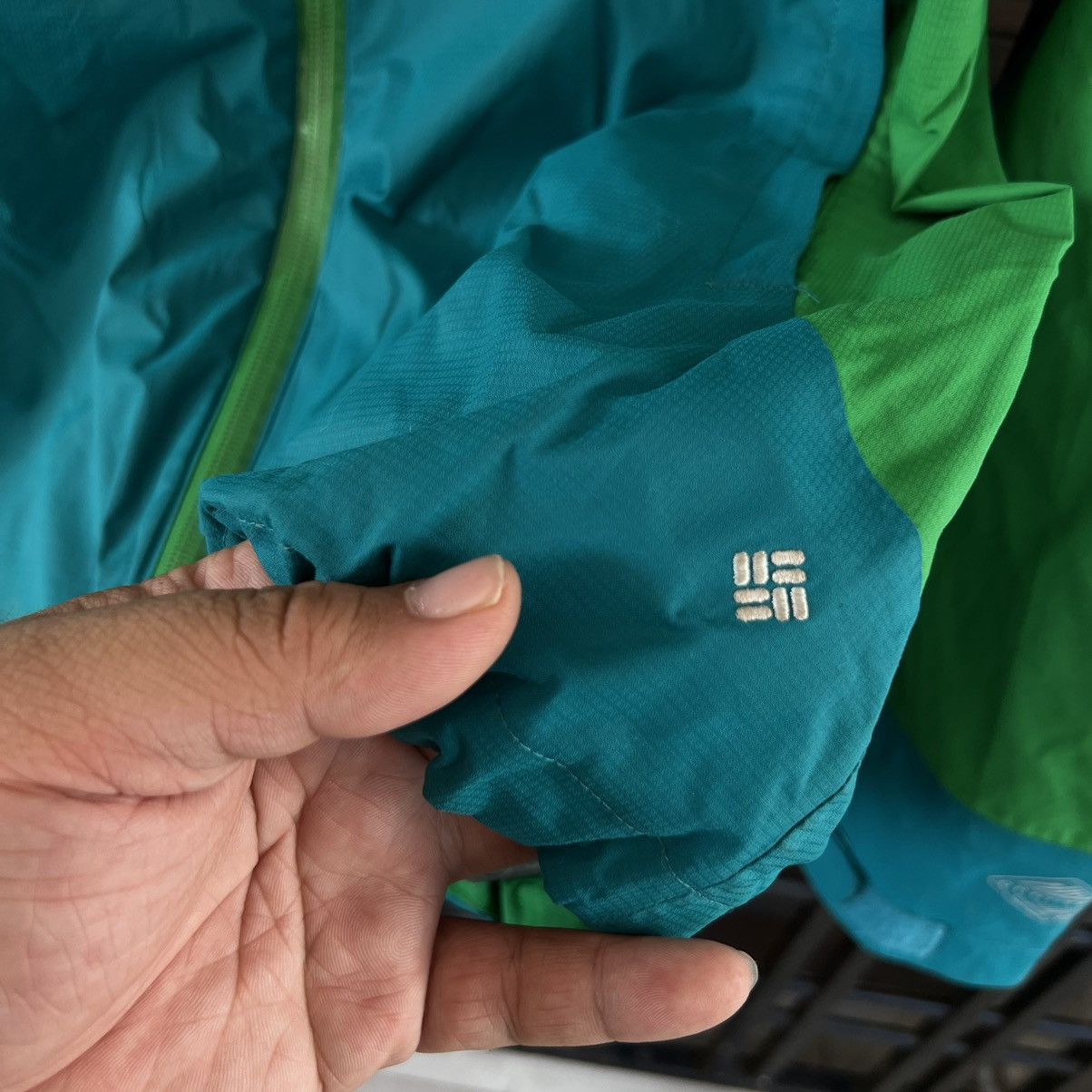 Columbia 💥RARE MULTI COLOUR COLUMBIA SPORTSWEAR JACKET Size US M / EU 48-50 / 2 - 5 Thumbnail