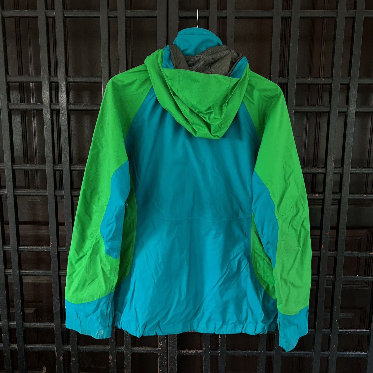 Columbia 💥RARE MULTI COLOUR COLUMBIA SPORTSWEAR JACKET Size US M / EU 48-50 / 2 - 7 Thumbnail