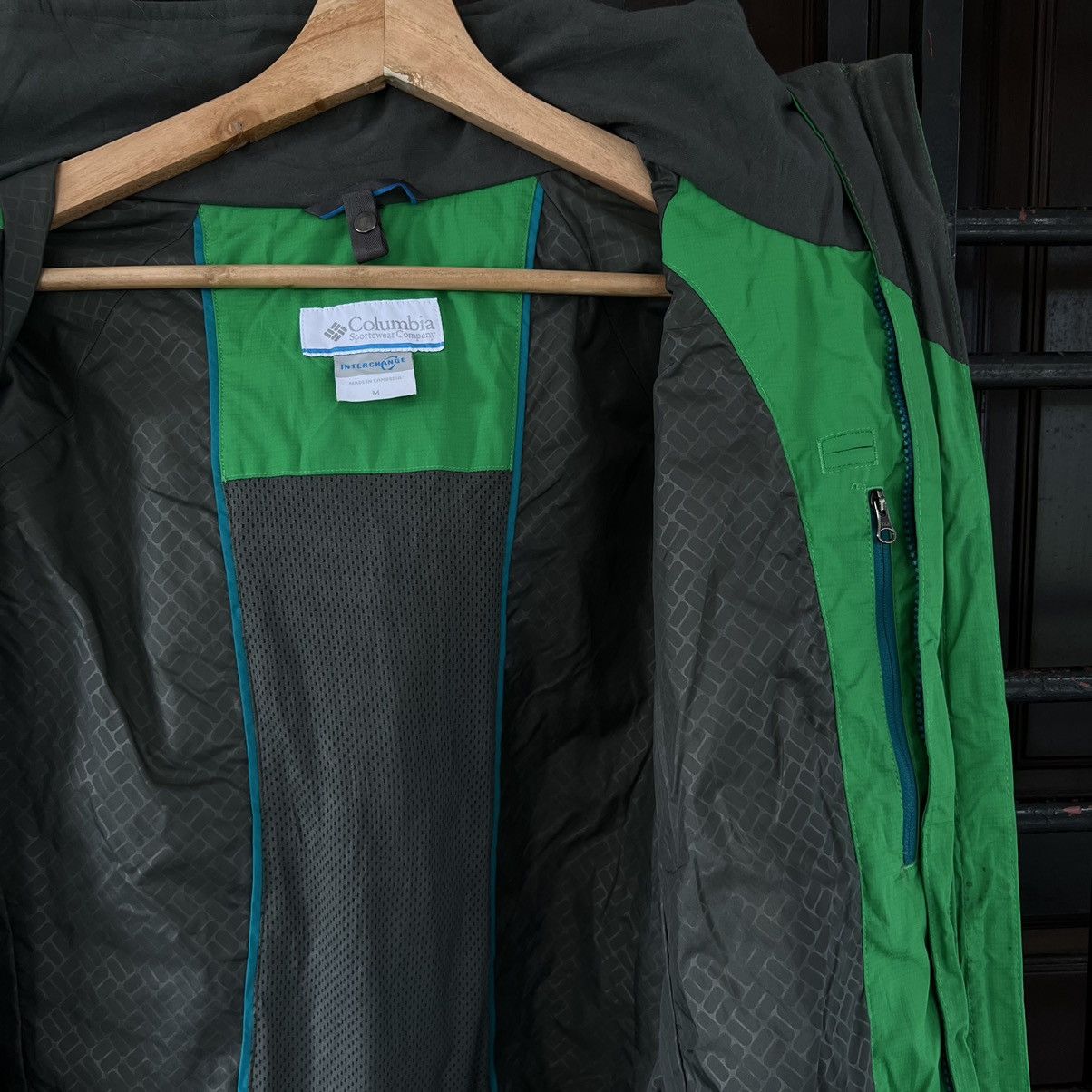 Columbia 💥RARE MULTI COLOUR COLUMBIA SPORTSWEAR JACKET Size US M / EU 48-50 / 2 - 12 Thumbnail