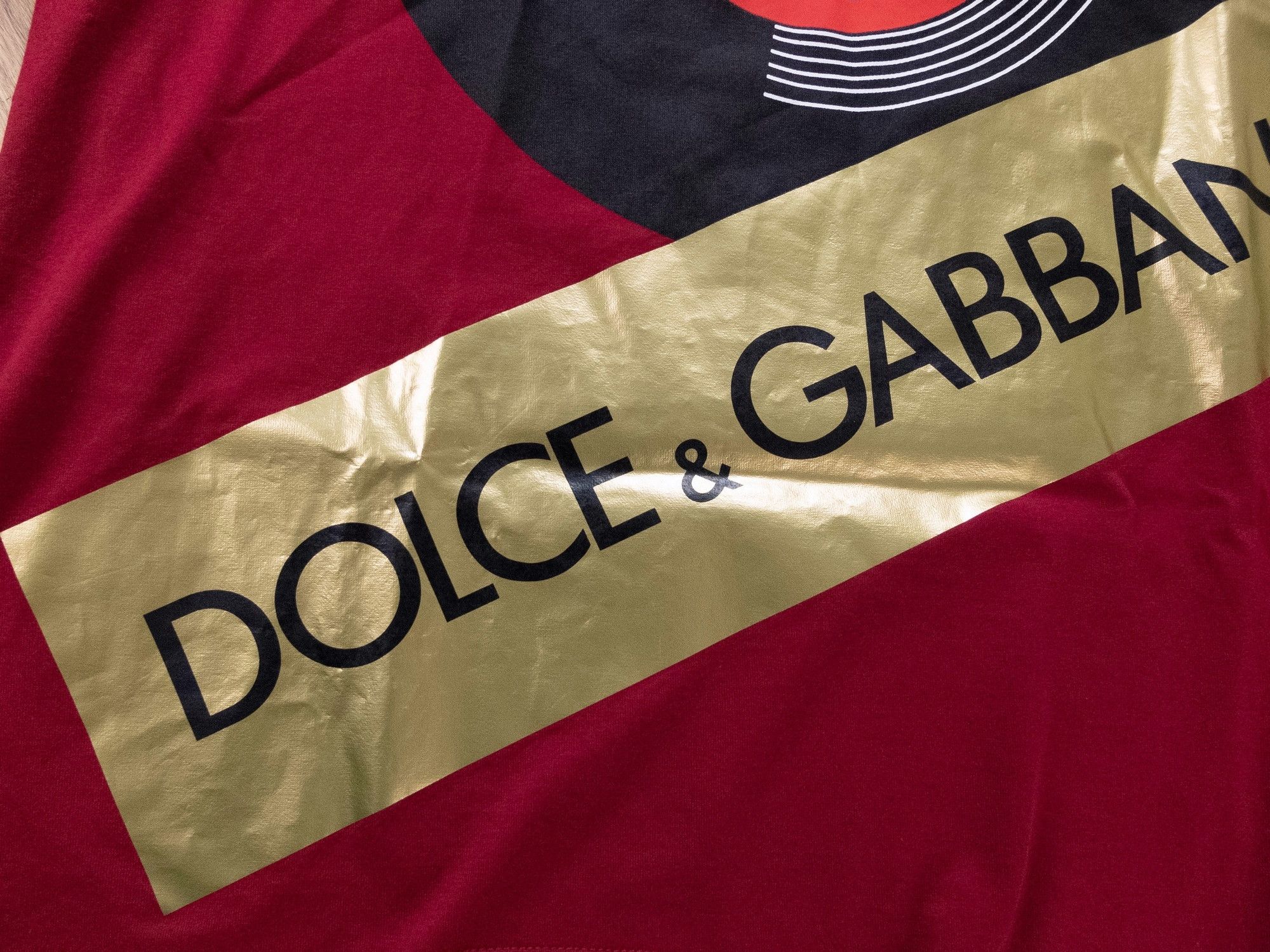 Dolce & Gabbana $620 DOLCE & GABBANA red record logo t-shirt Small / 46 EU Size US S / EU 44-46 / 1 - 8 Thumbnail