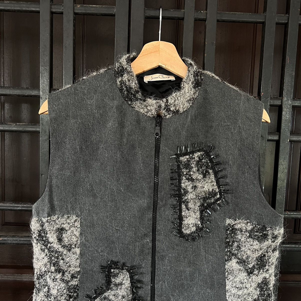 Vintage SUANA PASITEA RARE STYLE VEST MADE IN ITALY Size US S / EU 44-46 / 1 - 3 Thumbnail