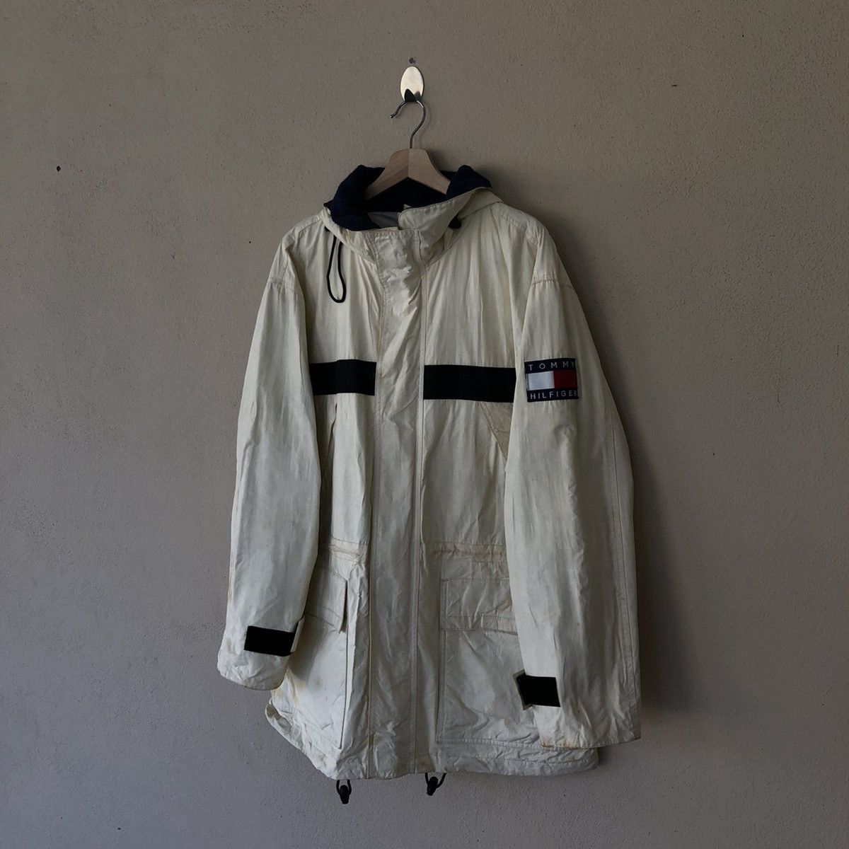 Tommy Hilfiger Tommy Hilfiger Multi Pocket Survival Jacket Size US M / EU 48-50 / 2 - 2 Thumbnail