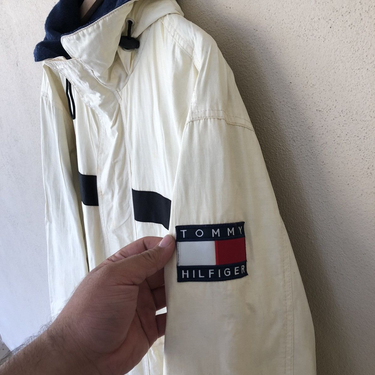 Tommy Hilfiger Tommy Hilfiger Multi Pocket Survival Jacket Size US M / EU 48-50 / 2 - 4 Thumbnail