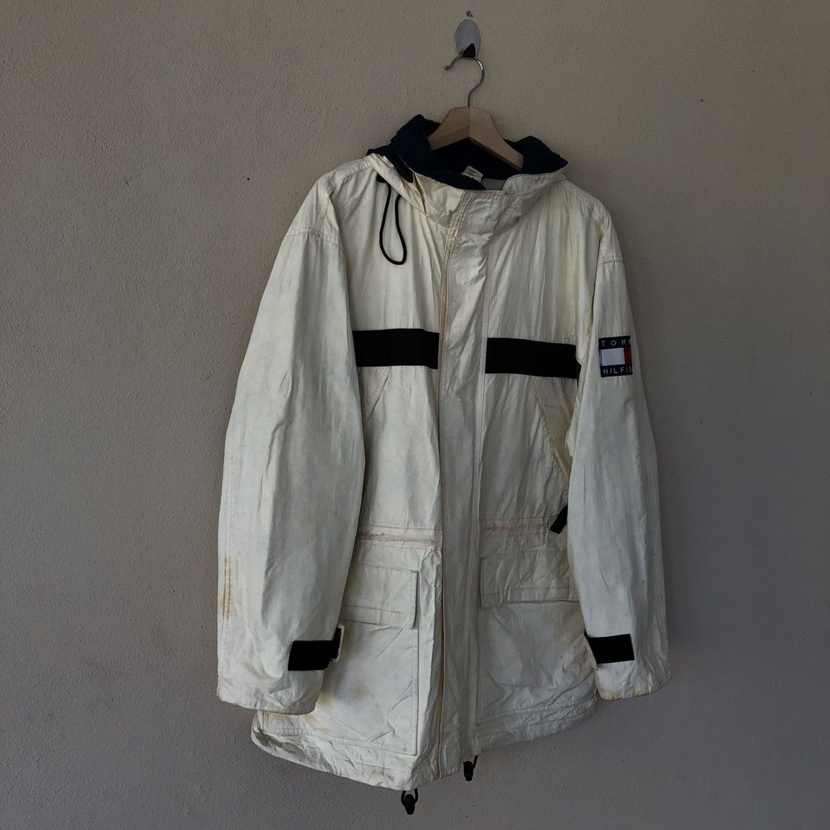 Tommy Hilfiger Tommy Hilfiger Multi Pocket Survival Jacket Size US M / EU 48-50 / 2 - 3 Thumbnail