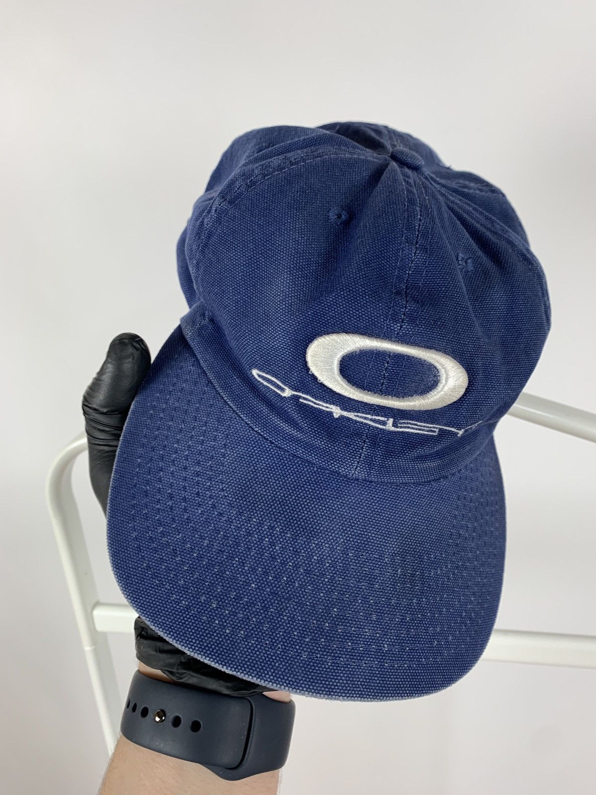 Oakley Vintage Oakley Faded Navy Blue Cap Size ONE SIZE - 5 Thumbnail