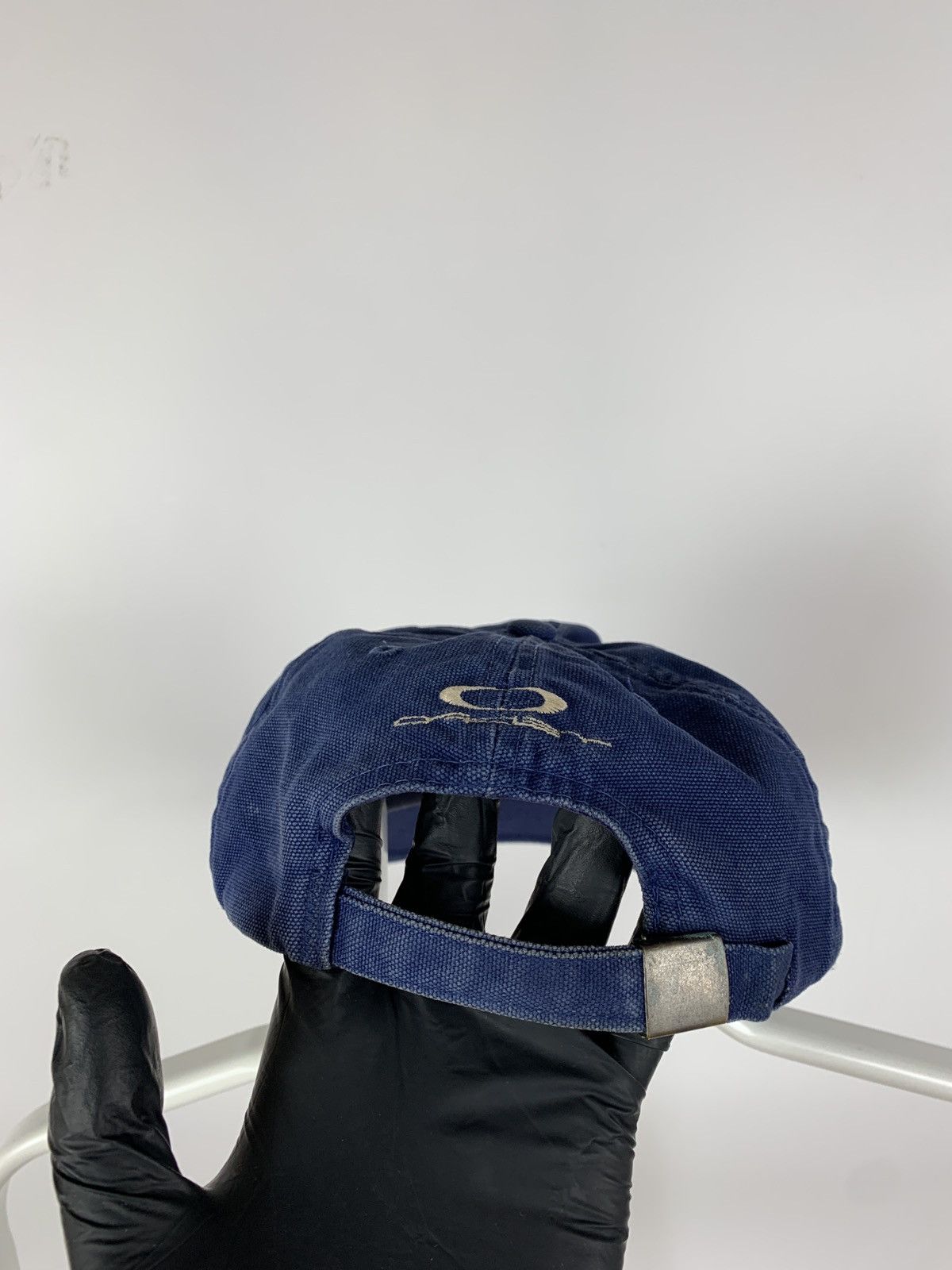 Oakley Vintage Oakley Faded Navy Blue Cap Size ONE SIZE - 4 Thumbnail