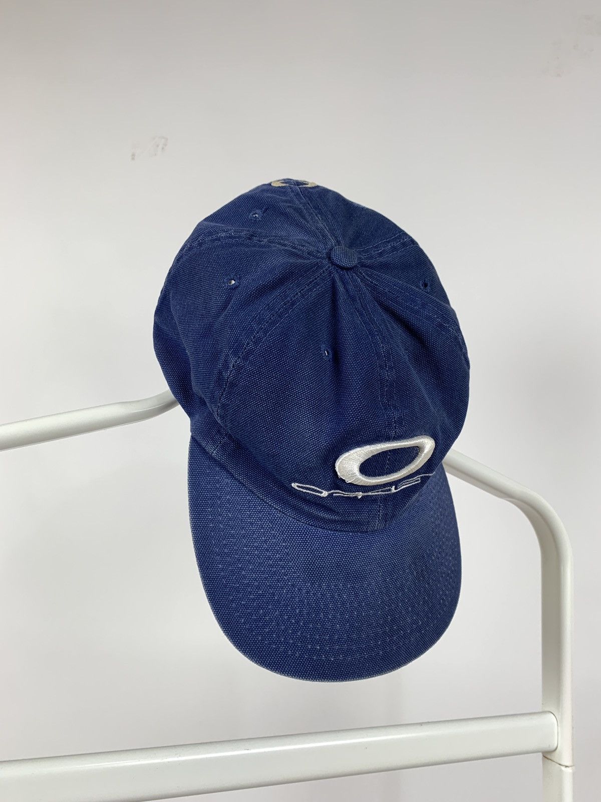 Oakley Vintage Oakley Faded Navy Blue Cap Size ONE SIZE - 2 Thumbnail