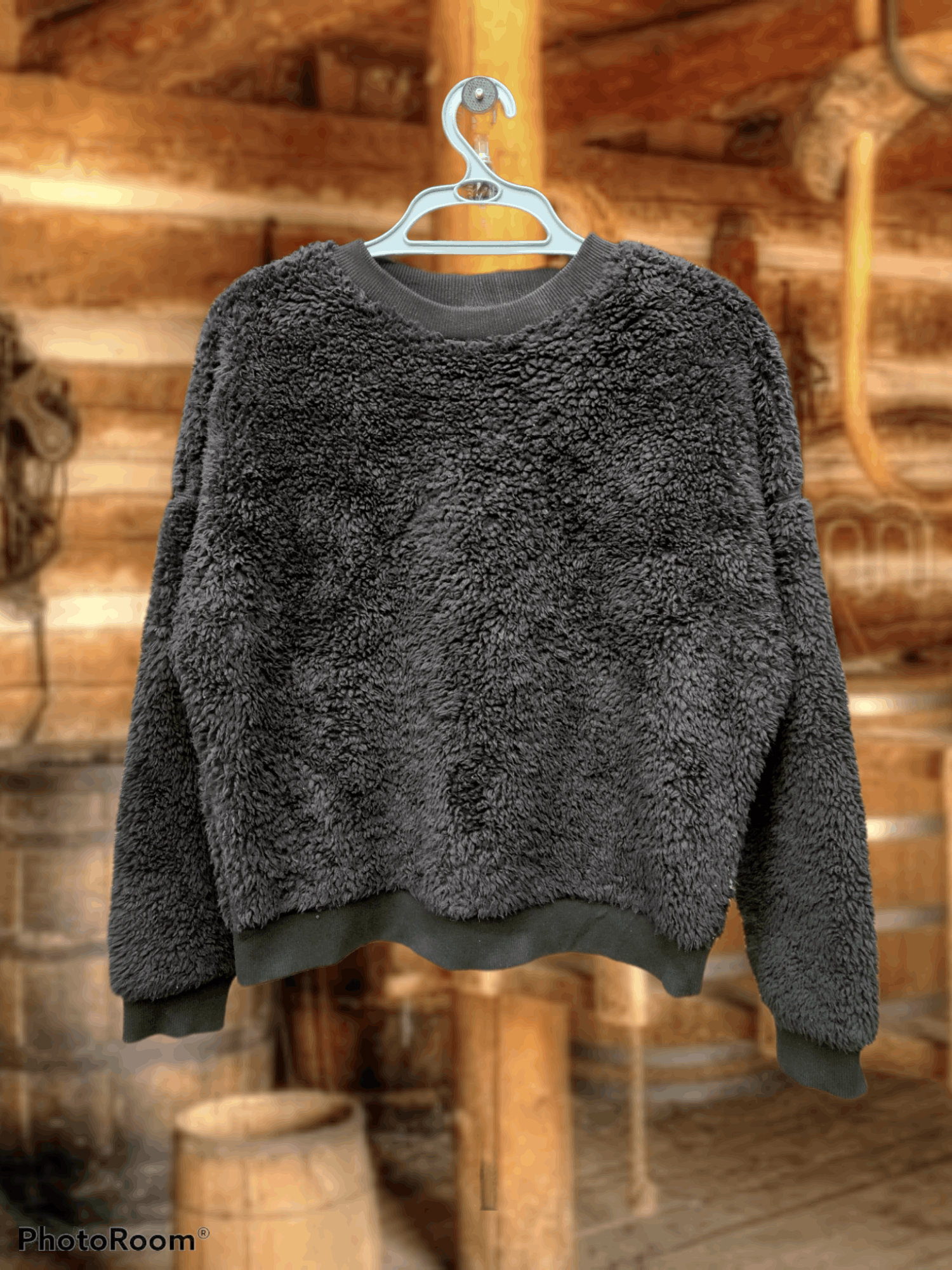 Japanese Brand × Uniqlo UNIQLO FAUX FUR FLEECE CROPPED SWEATSHIRT Size US M / EU 48-50 / 2 - 1 Thumbnail