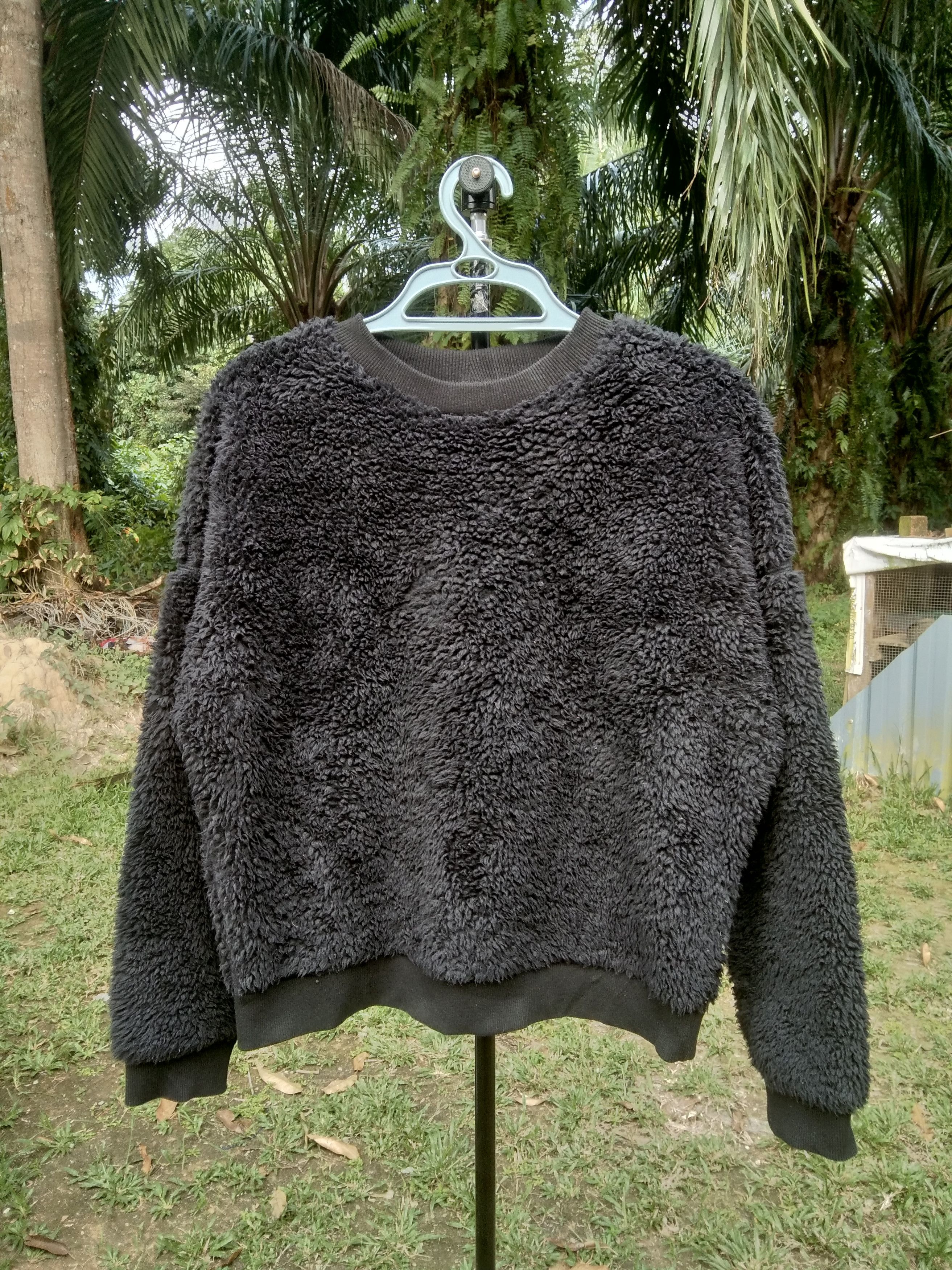 Japanese Brand × Uniqlo UNIQLO FAUX FUR FLEECE CROPPED SWEATSHIRT Size US M / EU 48-50 / 2 - 3 Thumbnail