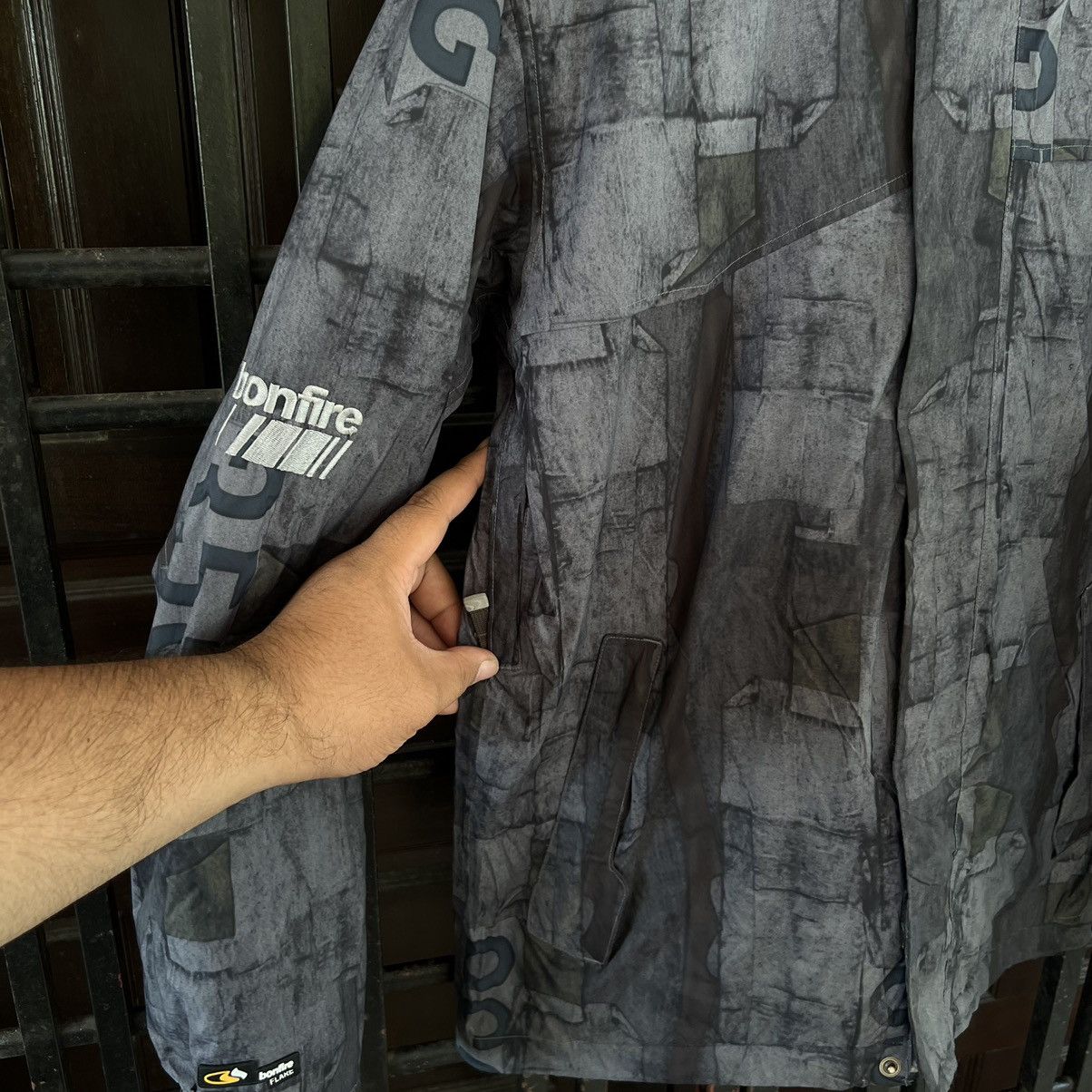 Japanese Brand 💥RARE HUNTING CAMO DESIGN JACKET Size US M / EU 48-50 / 2 - 10 Thumbnail
