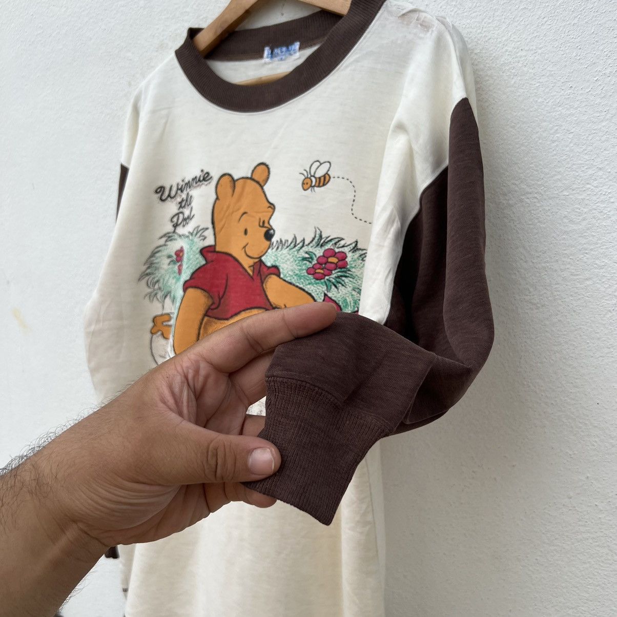 Cartoon Network DISTRESSED DESIGN DISNEY POOH LONG SLEEVE BIG LOGO Size US M / EU 48-50 / 2 - 7 Thumbnail