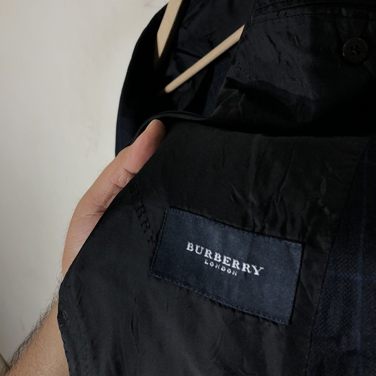 Burberry VINTAGE BURBERRY LONDON CASUAL COAT TARTAN DESIGN Size US M / EU 48-50 / 2 - 10 Thumbnail