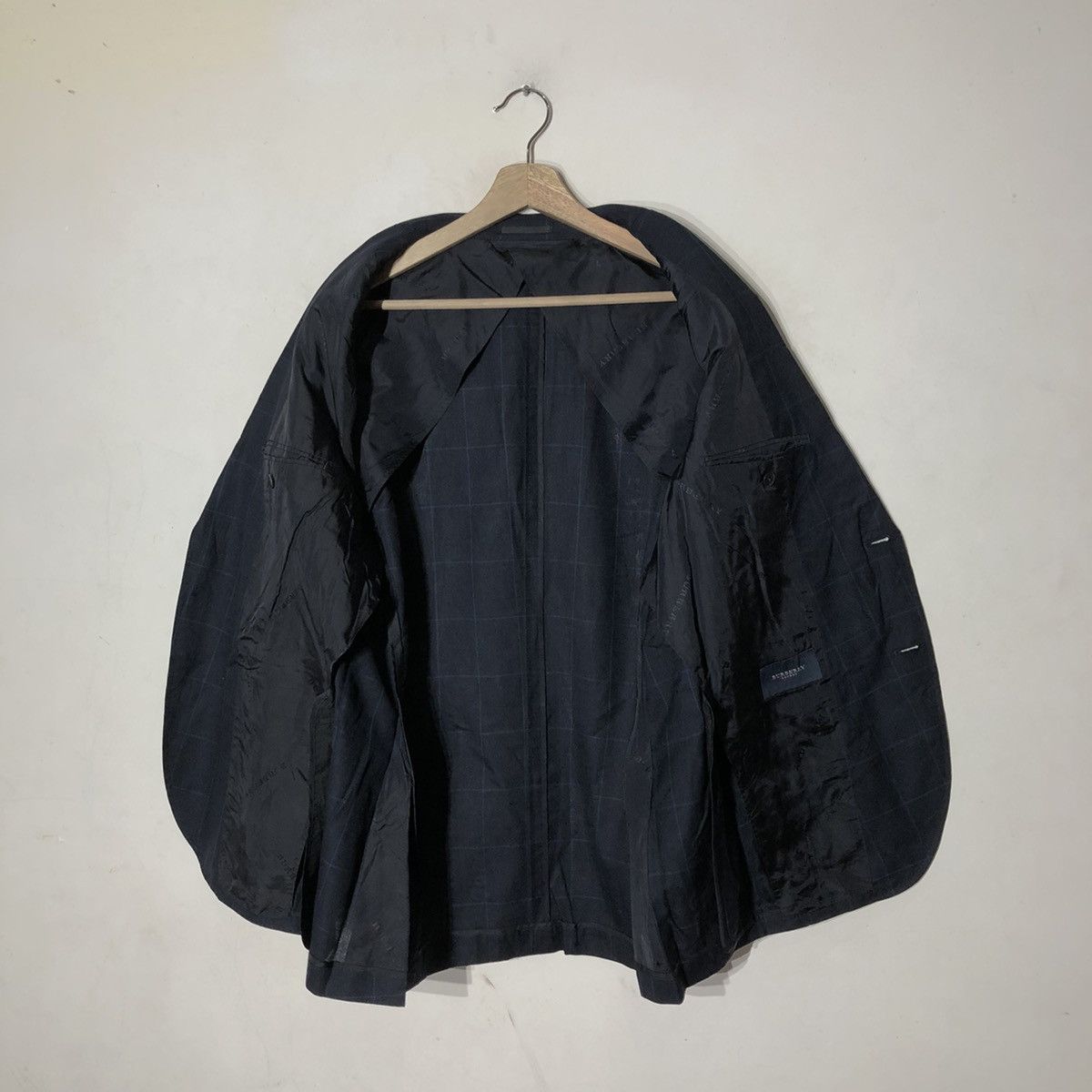 Burberry VINTAGE BURBERRY LONDON CASUAL COAT TARTAN DESIGN Size US M / EU 48-50 / 2 - 8 Thumbnail