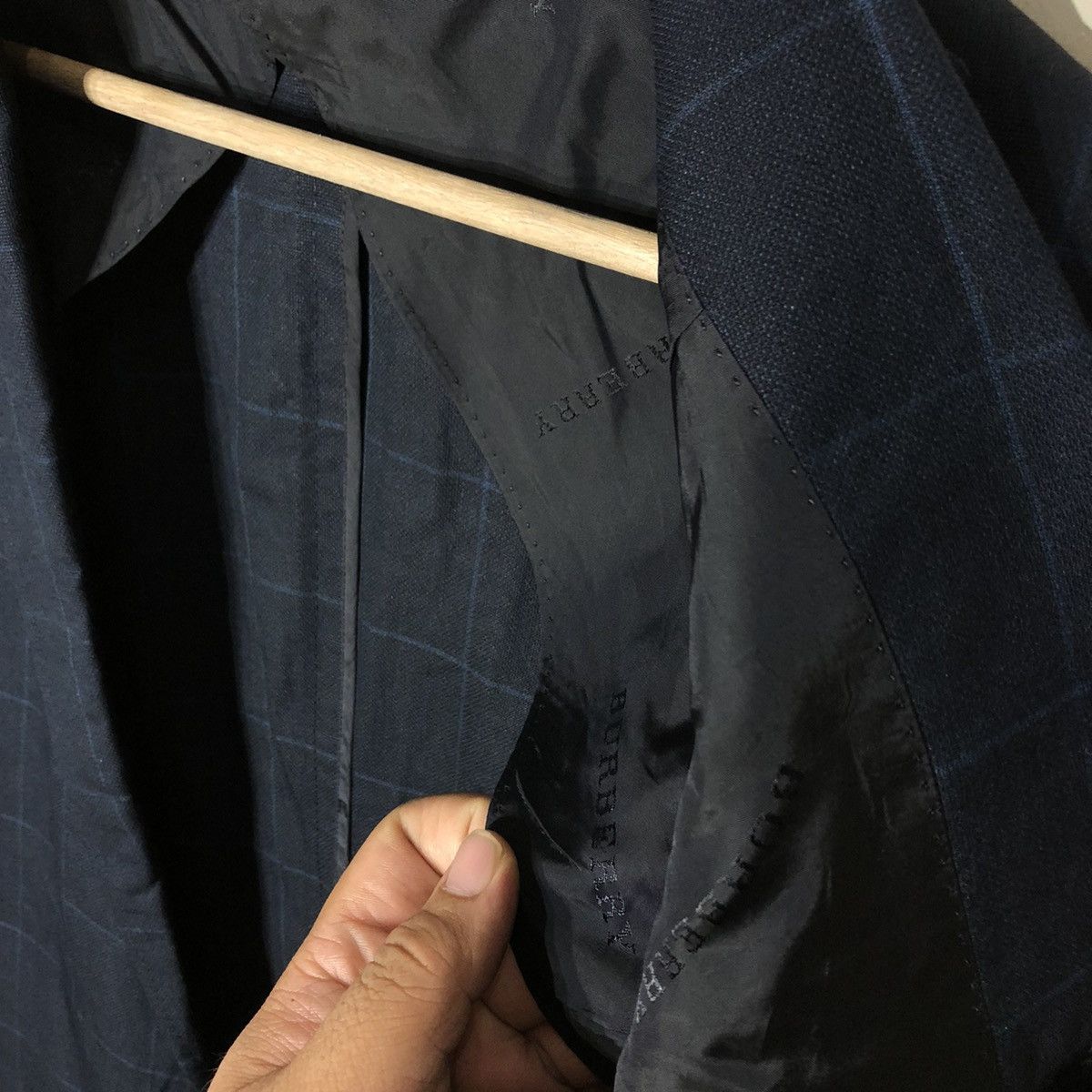 Burberry VINTAGE BURBERRY LONDON CASUAL COAT TARTAN DESIGN Size US M / EU 48-50 / 2 - 11 Thumbnail