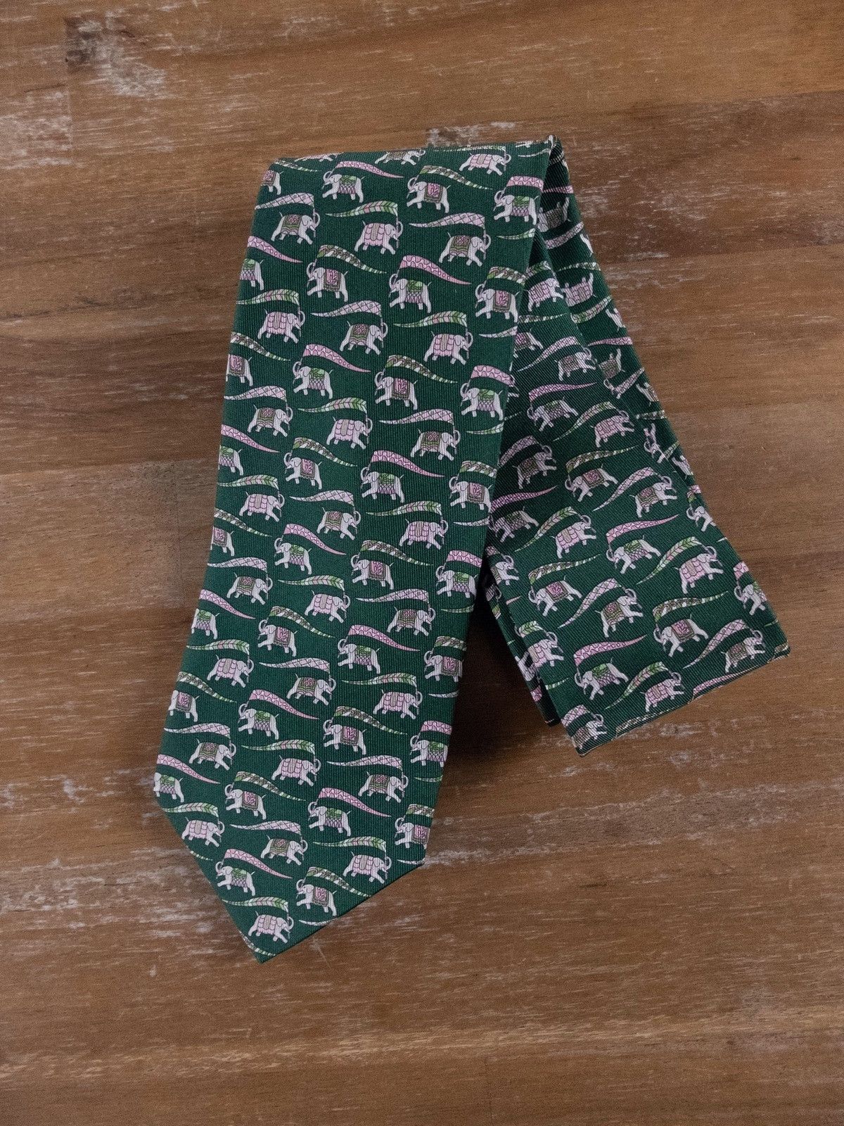Salvatore Ferragamo SALVATORE FERRAGAMO green Indian elephant print silk tie Size ONE SIZE - 1 Thumbnail