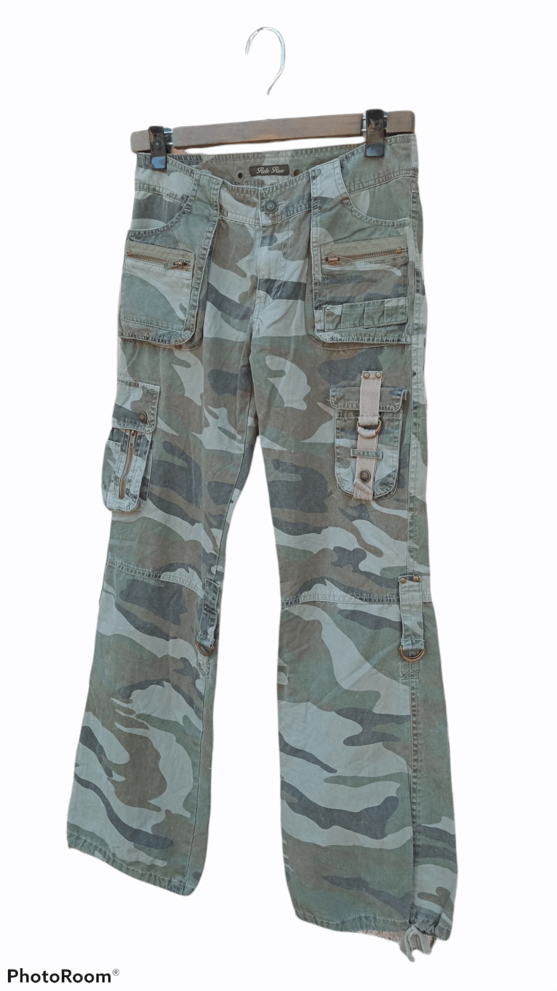 Japanese Brand 🔥🔥Rote Rose Military Camouflage Multipocket Cargo Pants Size US 28 / EU 44 - 3 Thumbnail