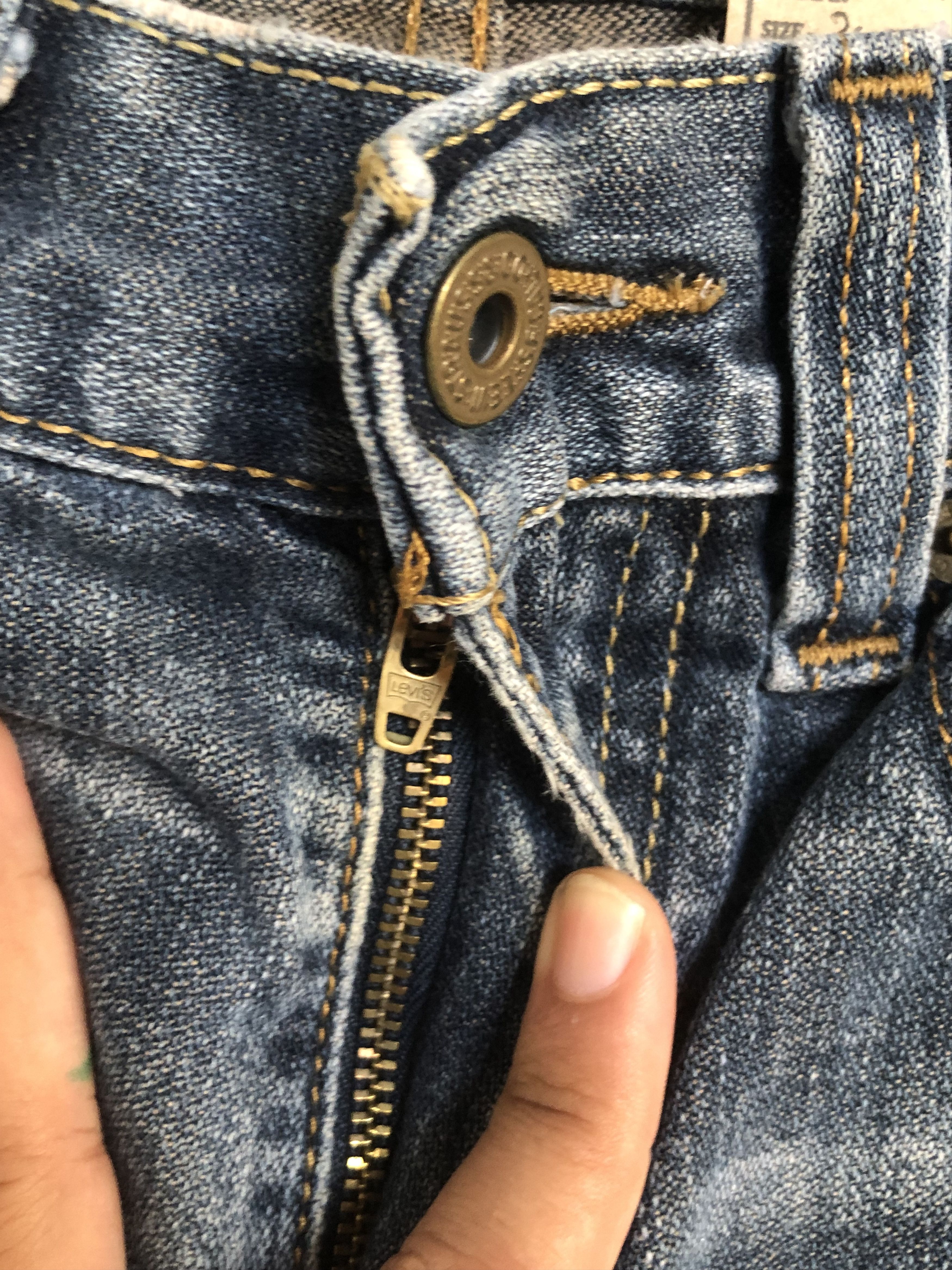 Levi's Levis 511 Distressed Skinny Jeans - L512 Size US 31 - 8 Thumbnail