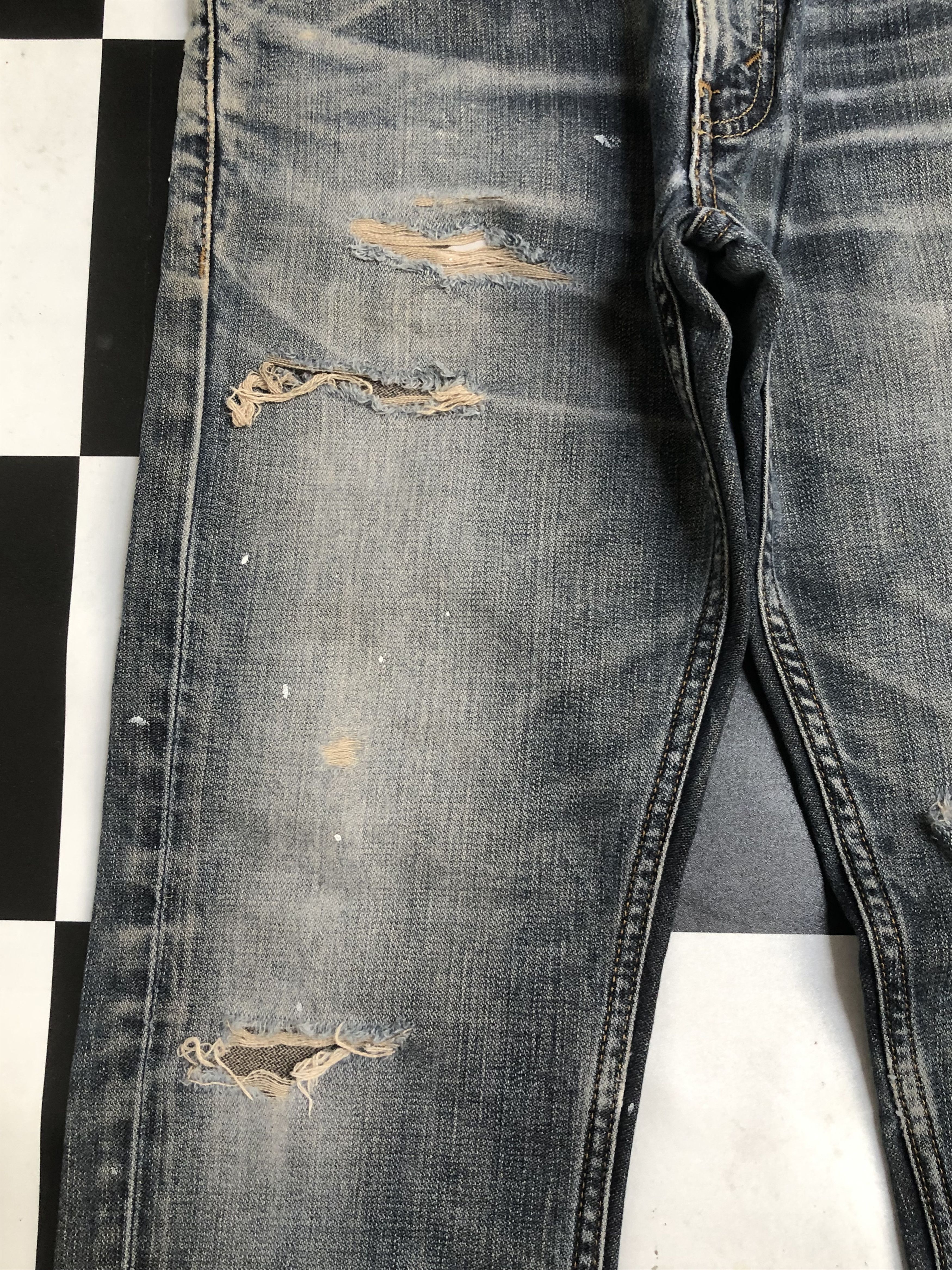 Levi's Levis 511 Distressed Skinny Jeans - L512 Size US 31 - 6 Thumbnail