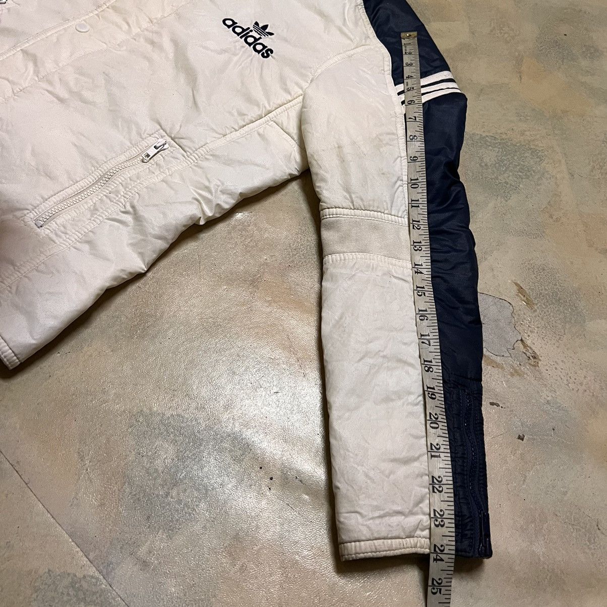 Adidas Vintage Adidas Trefoil Jacket Distressed Size US M / EU 48-50 / 2 - 21 Thumbnail