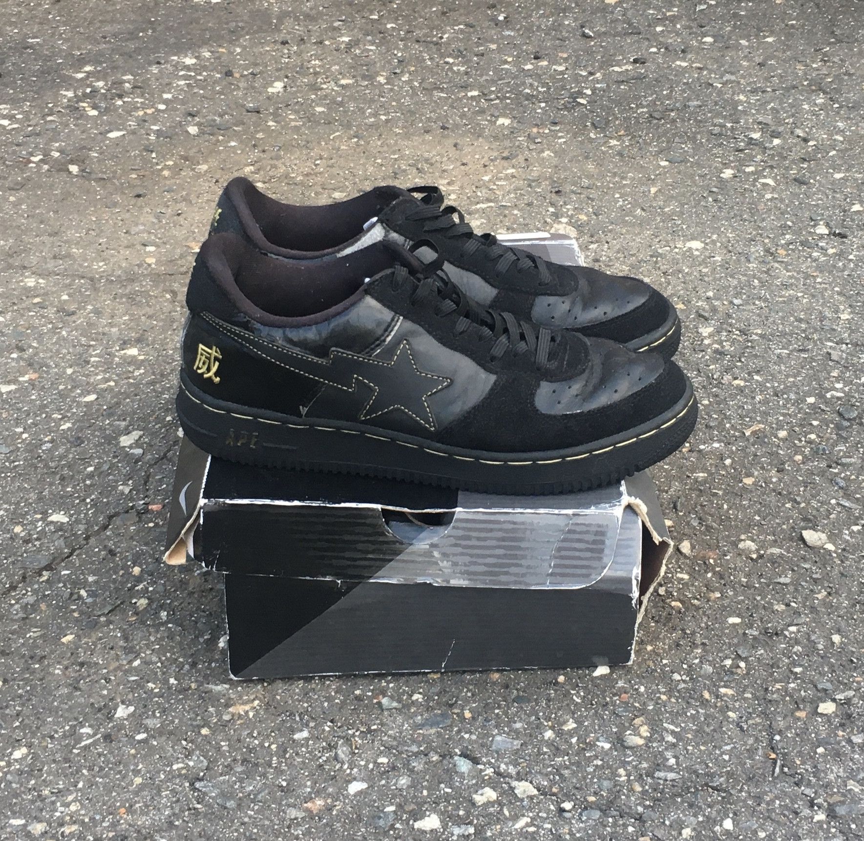 Bape Bape low top evoke bapestas Size US 10 / EU 43 - 2 Thumbnail