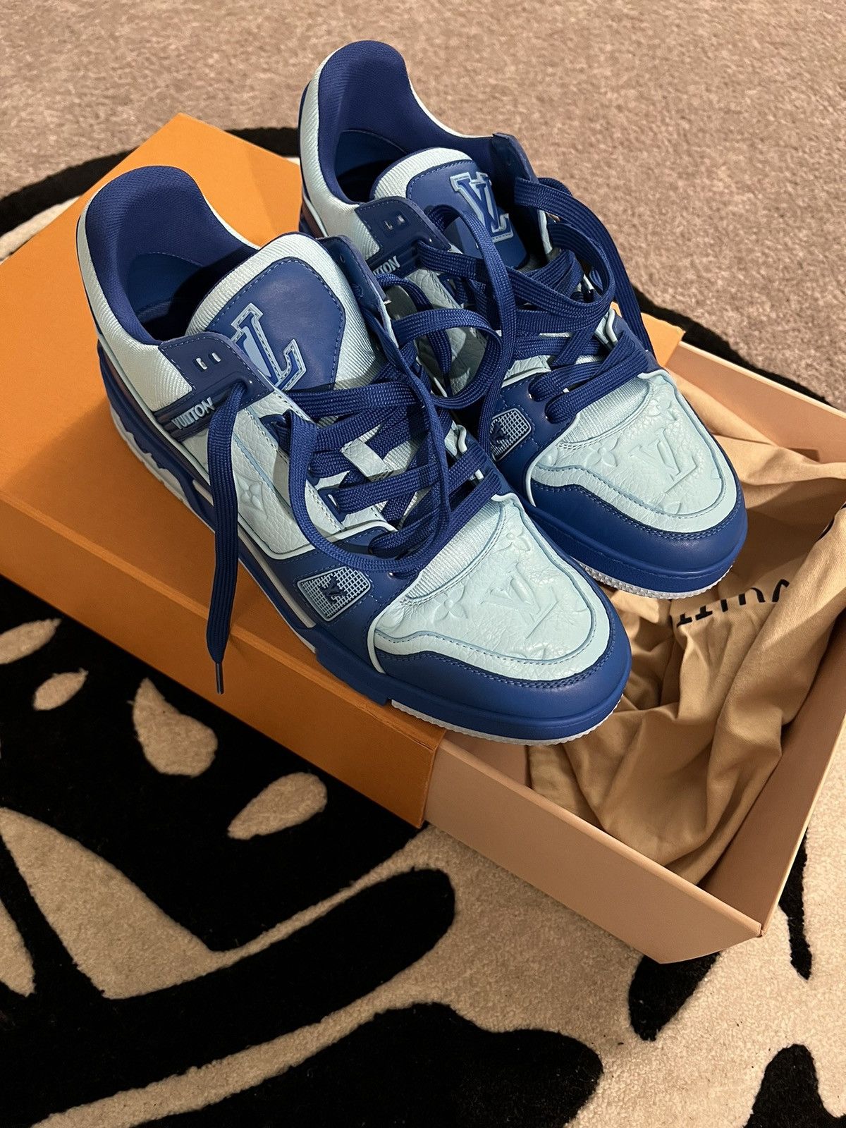 Louis Vuitton LV TRAINER SNEAKER Size US 8 / EU 41 - 11 Thumbnail