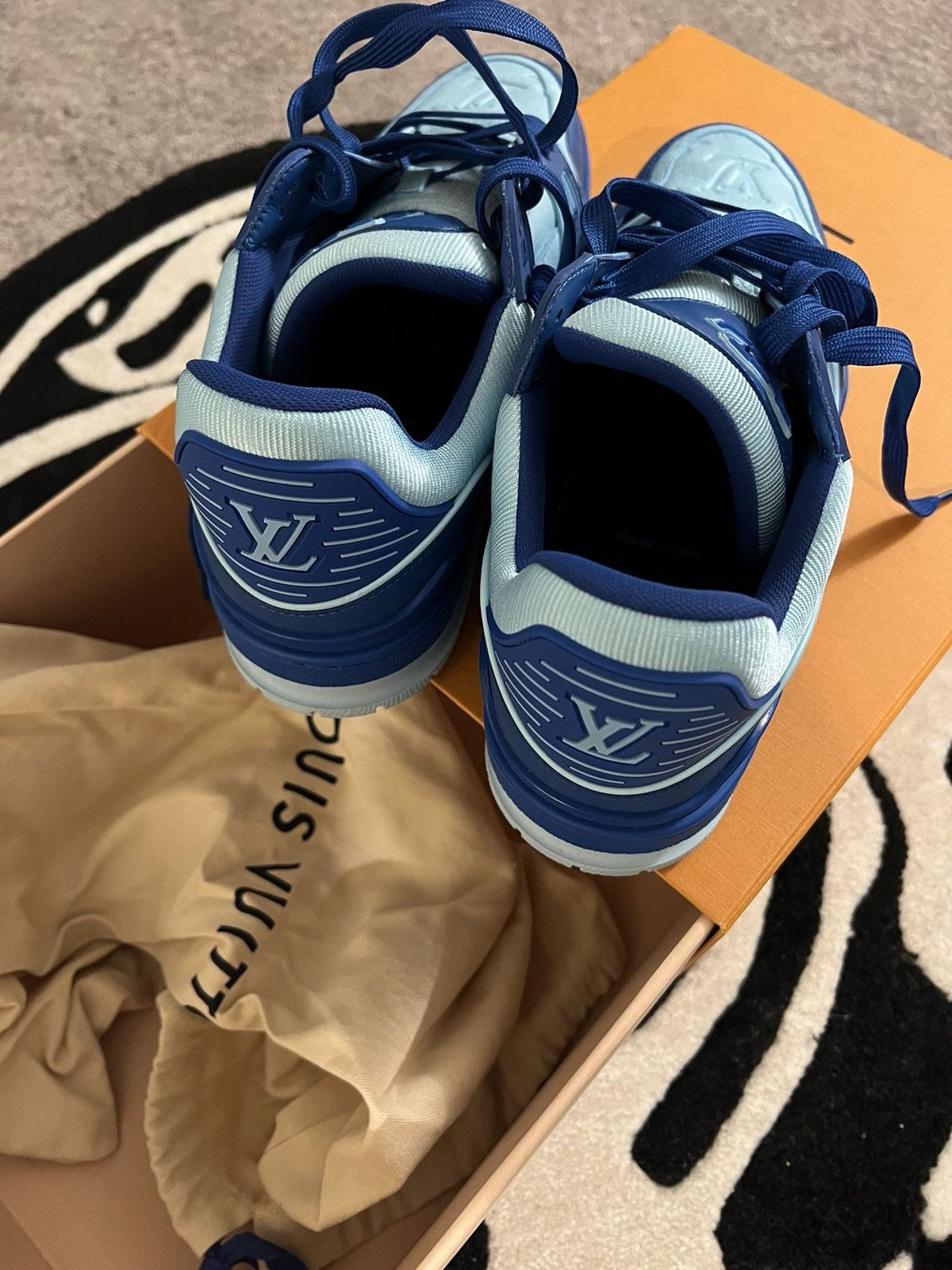 Louis Vuitton LV TRAINER SNEAKER Size US 8 / EU 41 - 5 Thumbnail