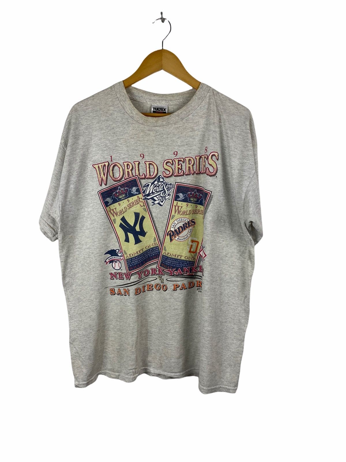 New York Yankees Vintage New York Yankees vs san diego pardes 1998 shirt Size US XL / EU 56 / 4 - 1 Thumbnail
