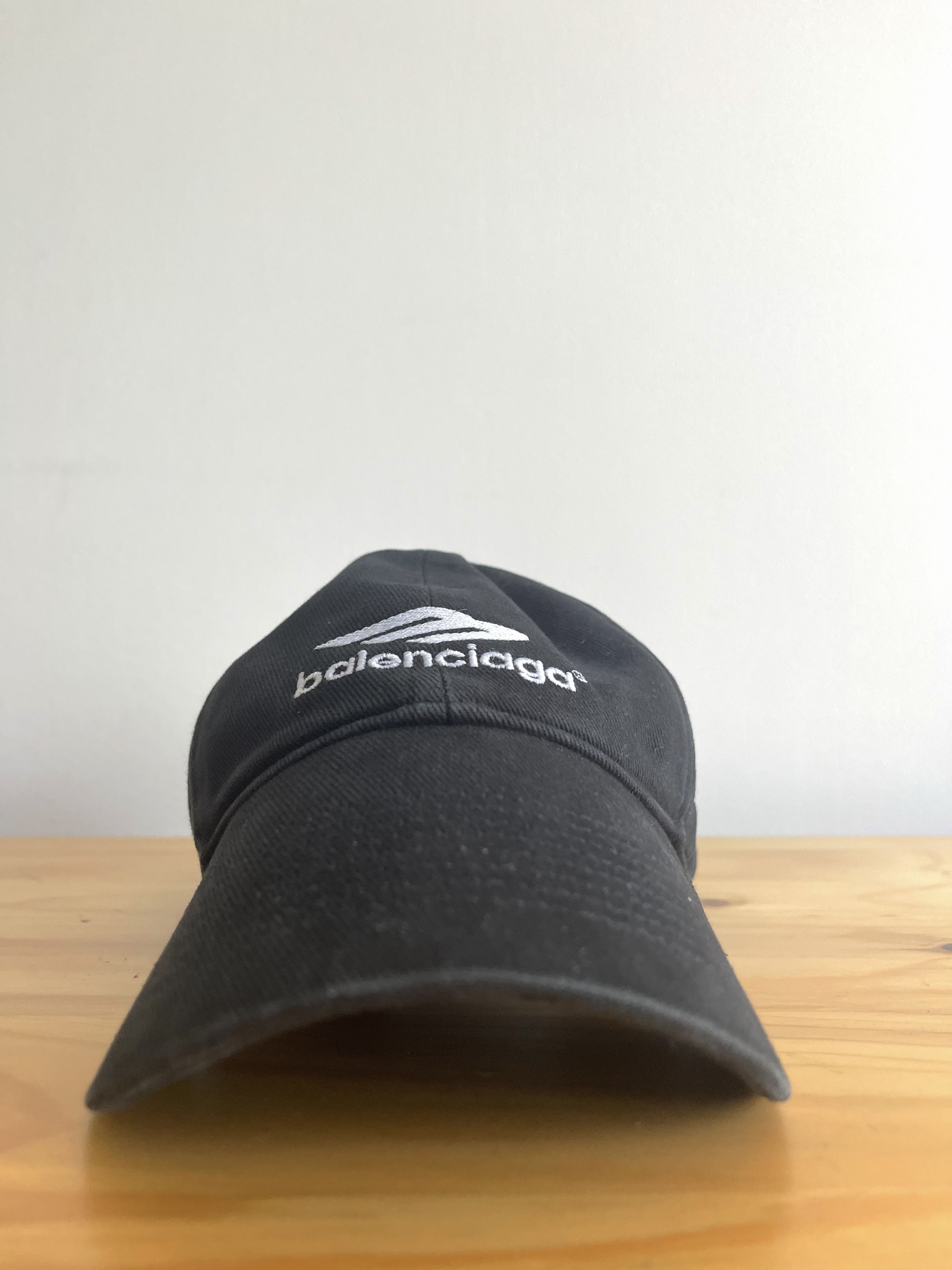Balenciaga Sports Icon Logo Notched Cap NWT (M) 57 cm | Grailed