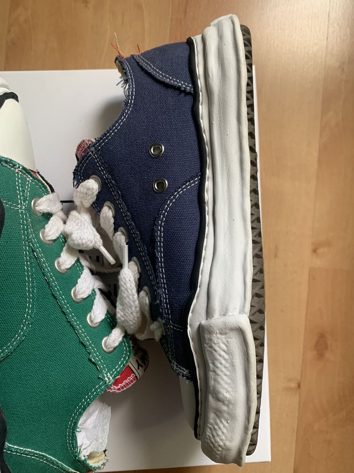 Maison MIHARA YASUHIRO Maison MIHARAYASUHIRO two tone converse low Size US 9 / EU 42 - 7 Thumbnail