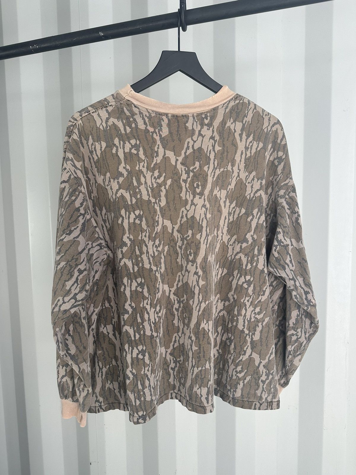 Vintage Thrashed Sun Faded Distressed Camo Long Sleeve Grunge Size US XL / EU 56 / 4 - 4 Thumbnail