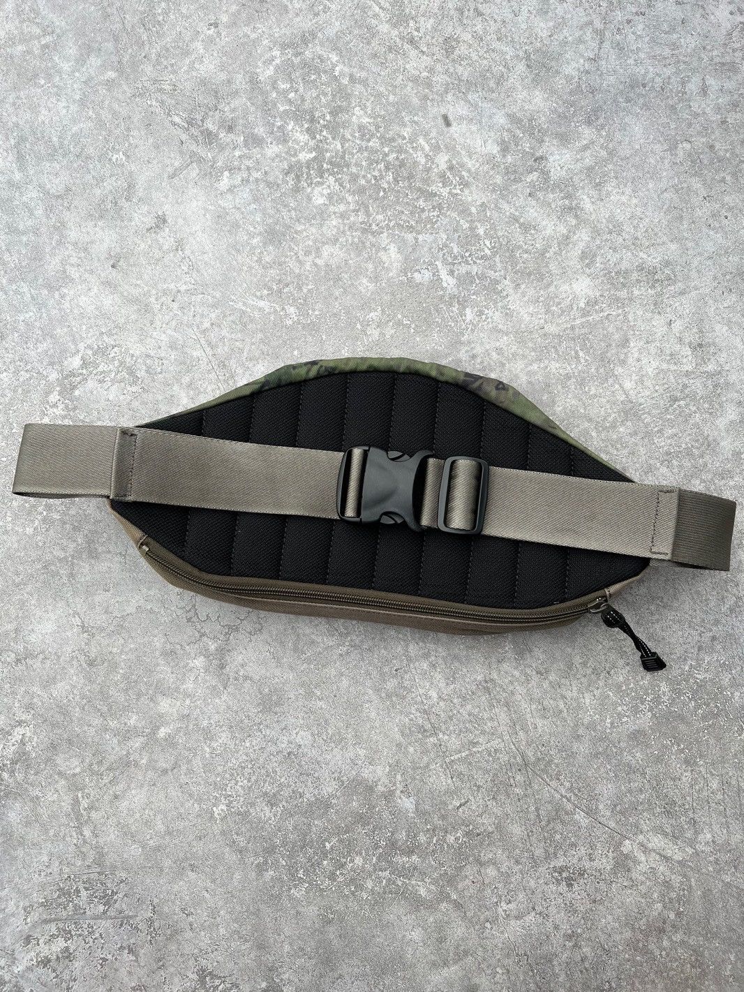 Issey Miyake Tech Cocoon Waist Bag Size ONE SIZE - 3 Thumbnail