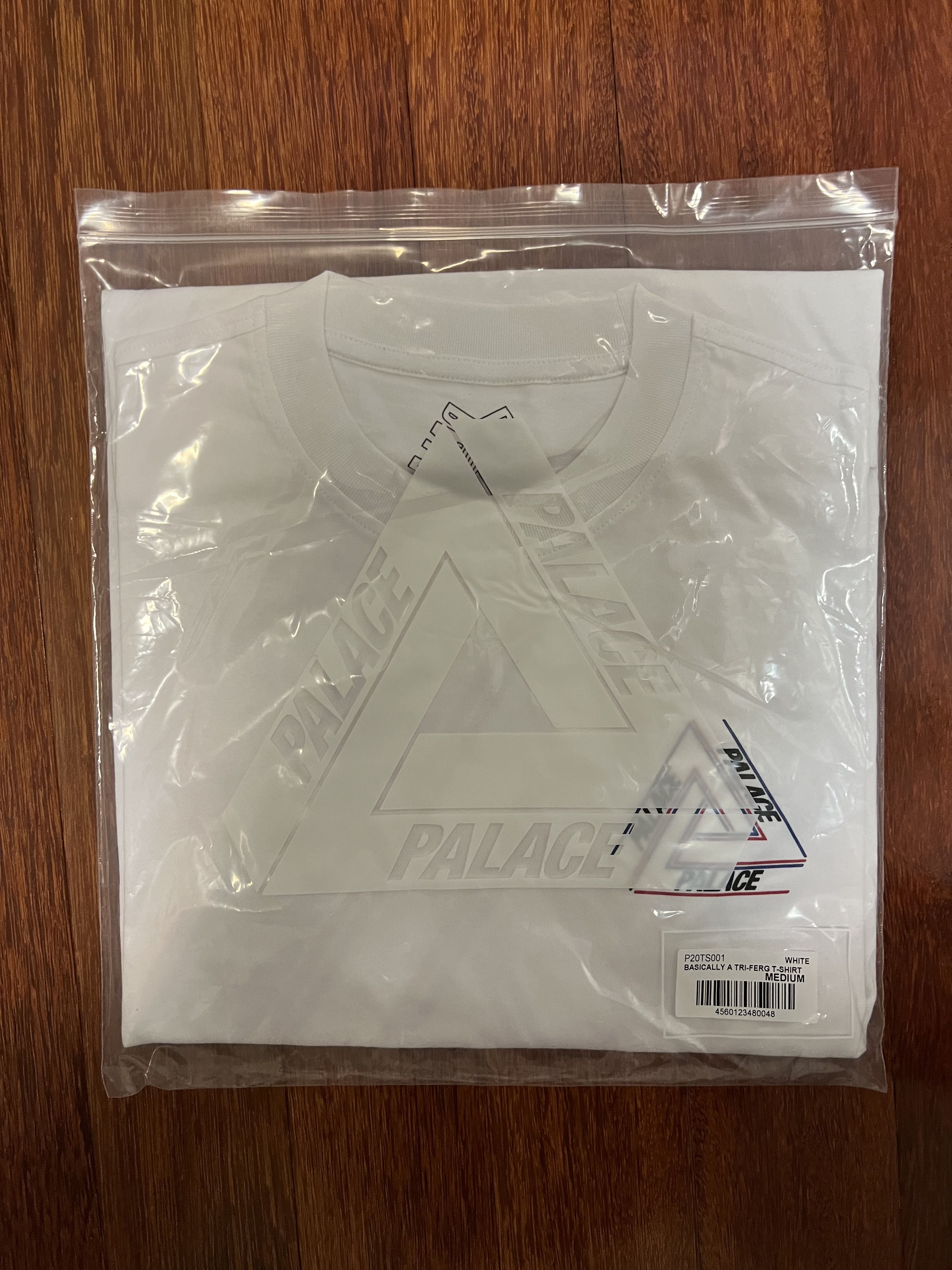 Palace 💚 2021 Palace Basically A Tri-Ferg T-Shirt White Medium NEW Size US M / EU 48-50 / 2 - 3 Thumbnail