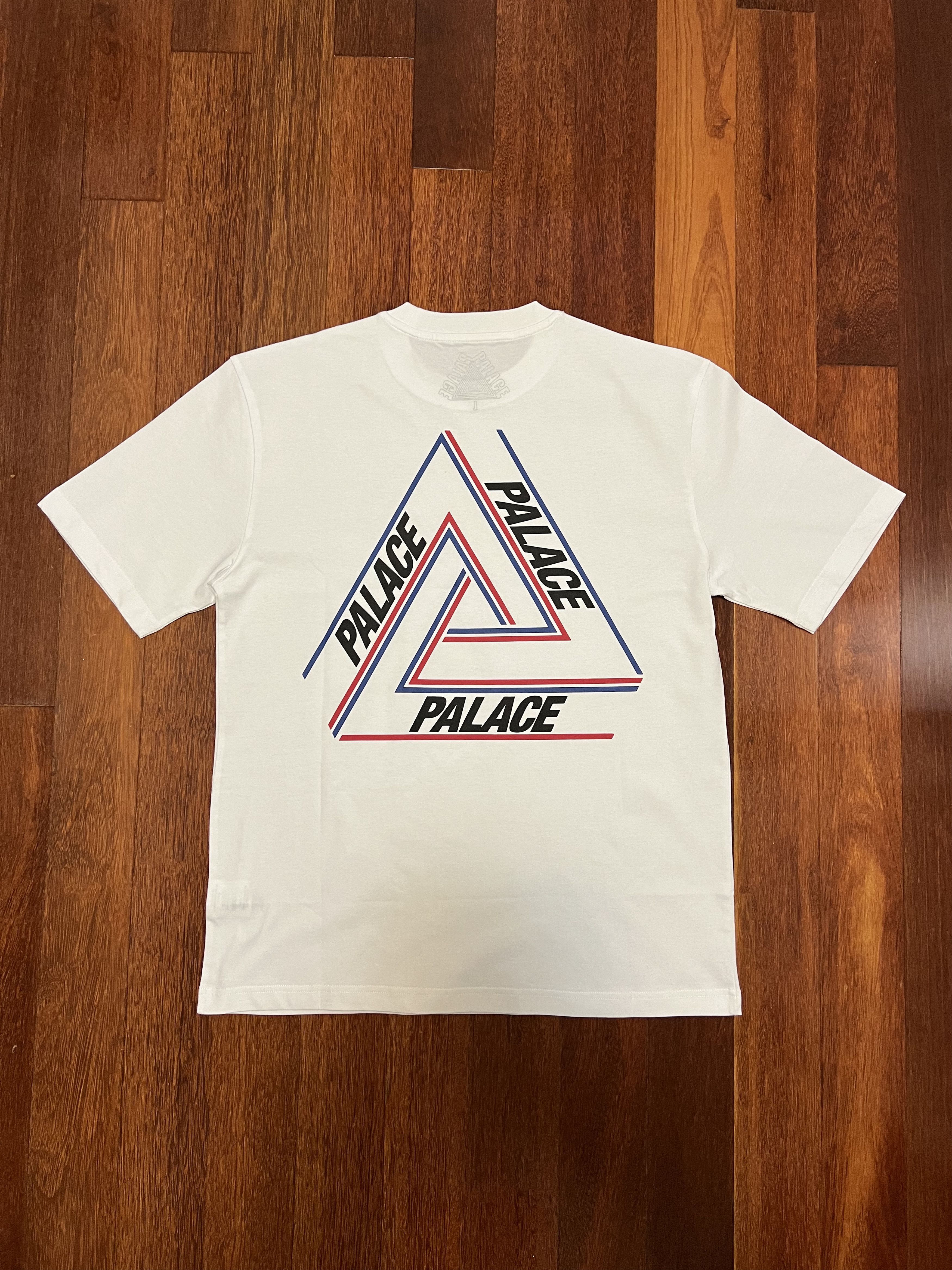 Palace 💚 2021 Palace Basically A Tri-Ferg T-Shirt White Medium NEW Size US M / EU 48-50 / 2 - 6 Thumbnail