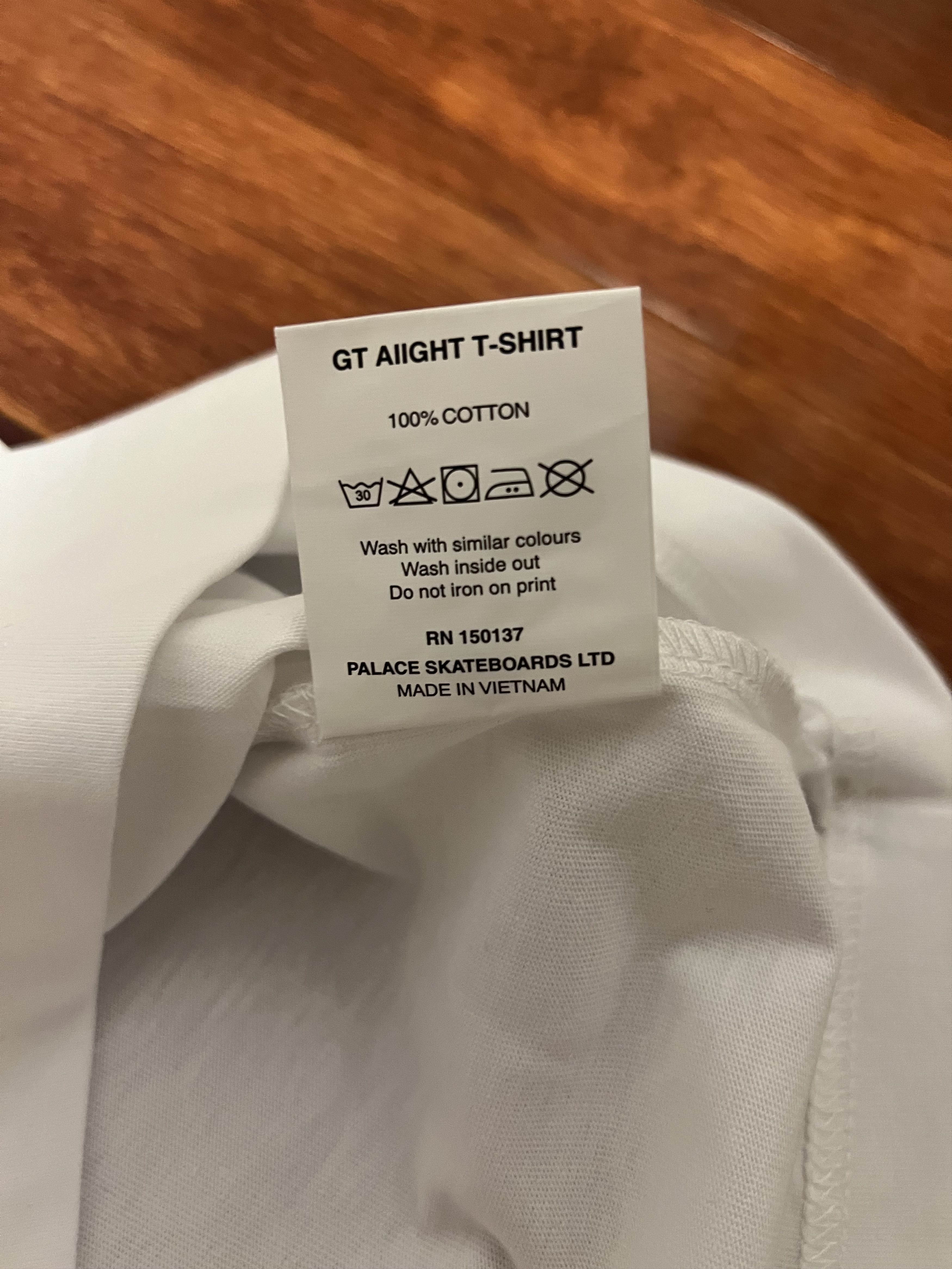 Palace 💚 2020 Palace GT Aiight T-Shirt White Large NEW Size US L / EU 52-54 / 3 - 10 Thumbnail