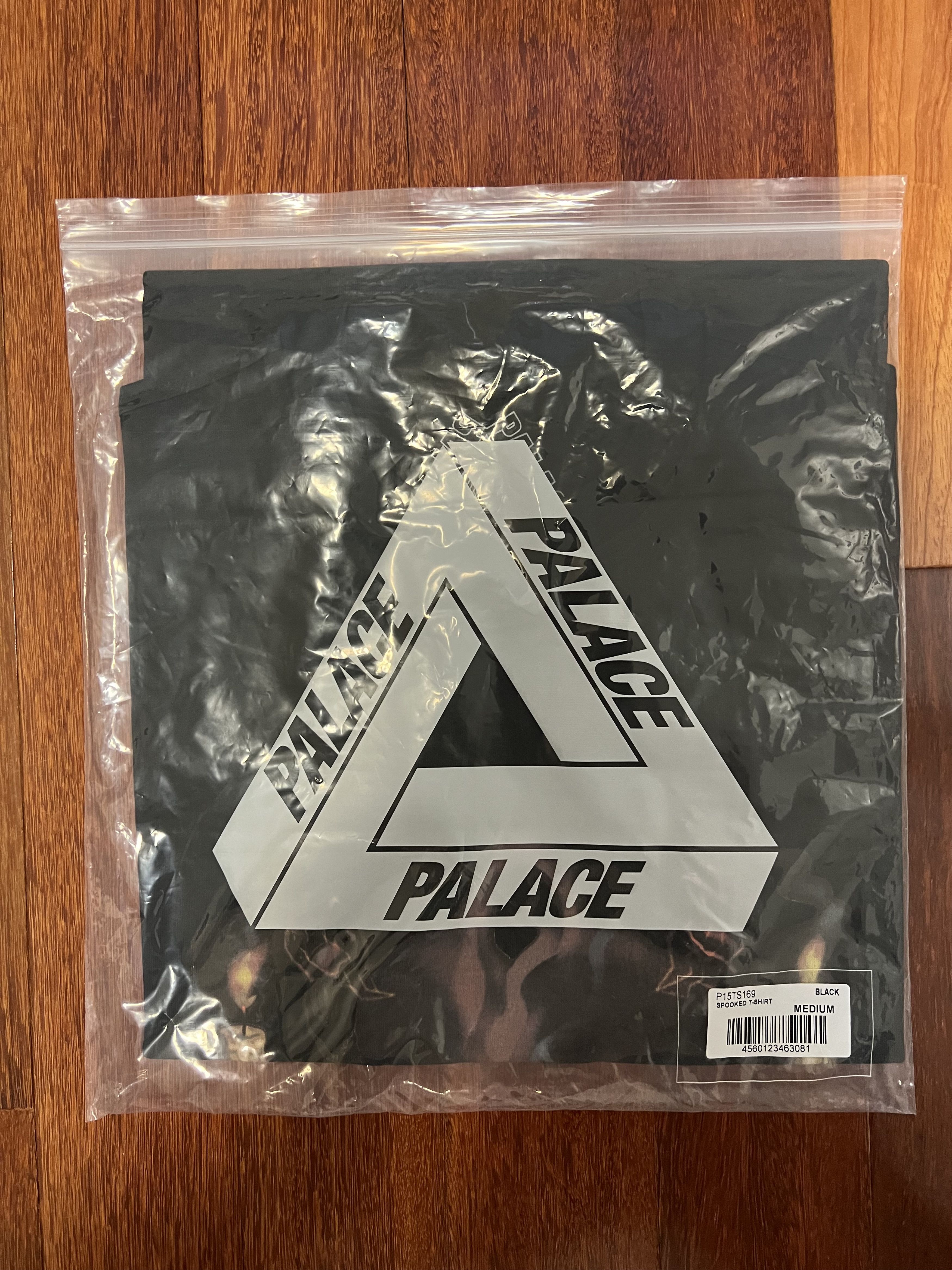 Palace 💚 2019 Palace Spooked T-Shirt Black Medium NEW Size US M / EU 48-50 / 2 - 2 Thumbnail