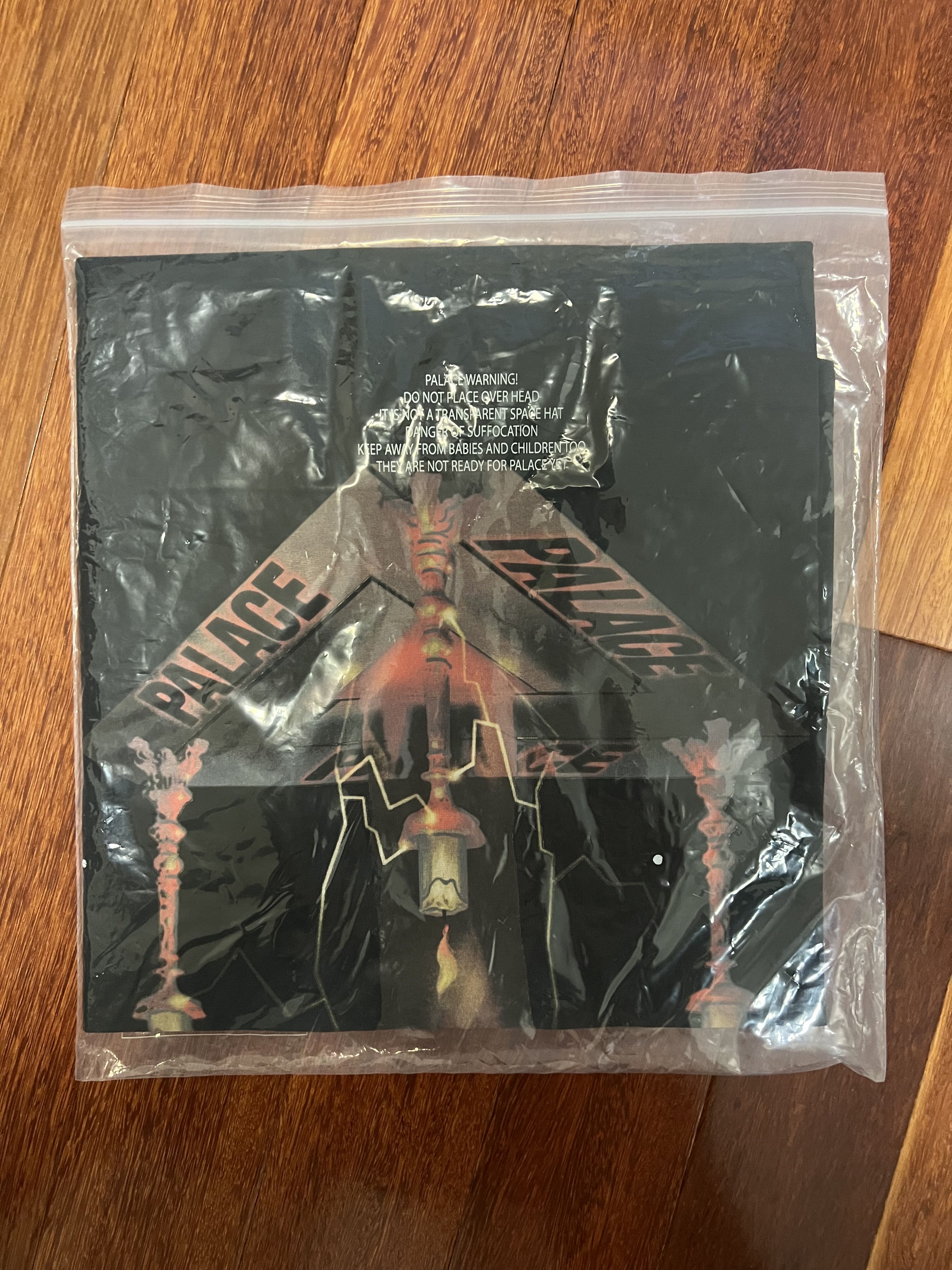Palace 💚 2019 Palace Spooked T-Shirt Black Medium NEW Size US M / EU 48-50 / 2 - 3 Thumbnail