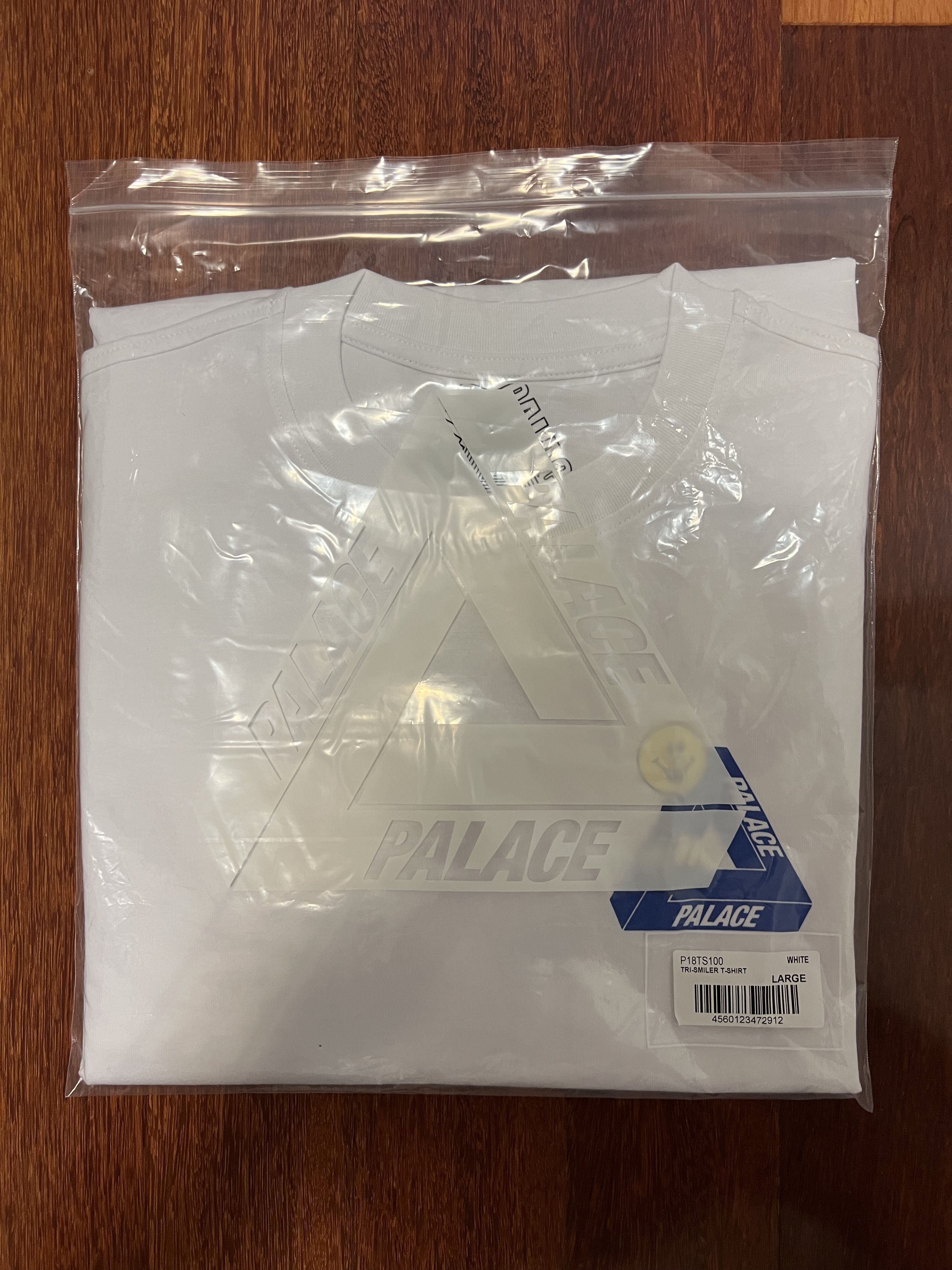 Palace 💚 2020 Palace Tri Smiler T-Shirt White Large NEW Size US L / EU 52-54 / 3 - 3 Thumbnail