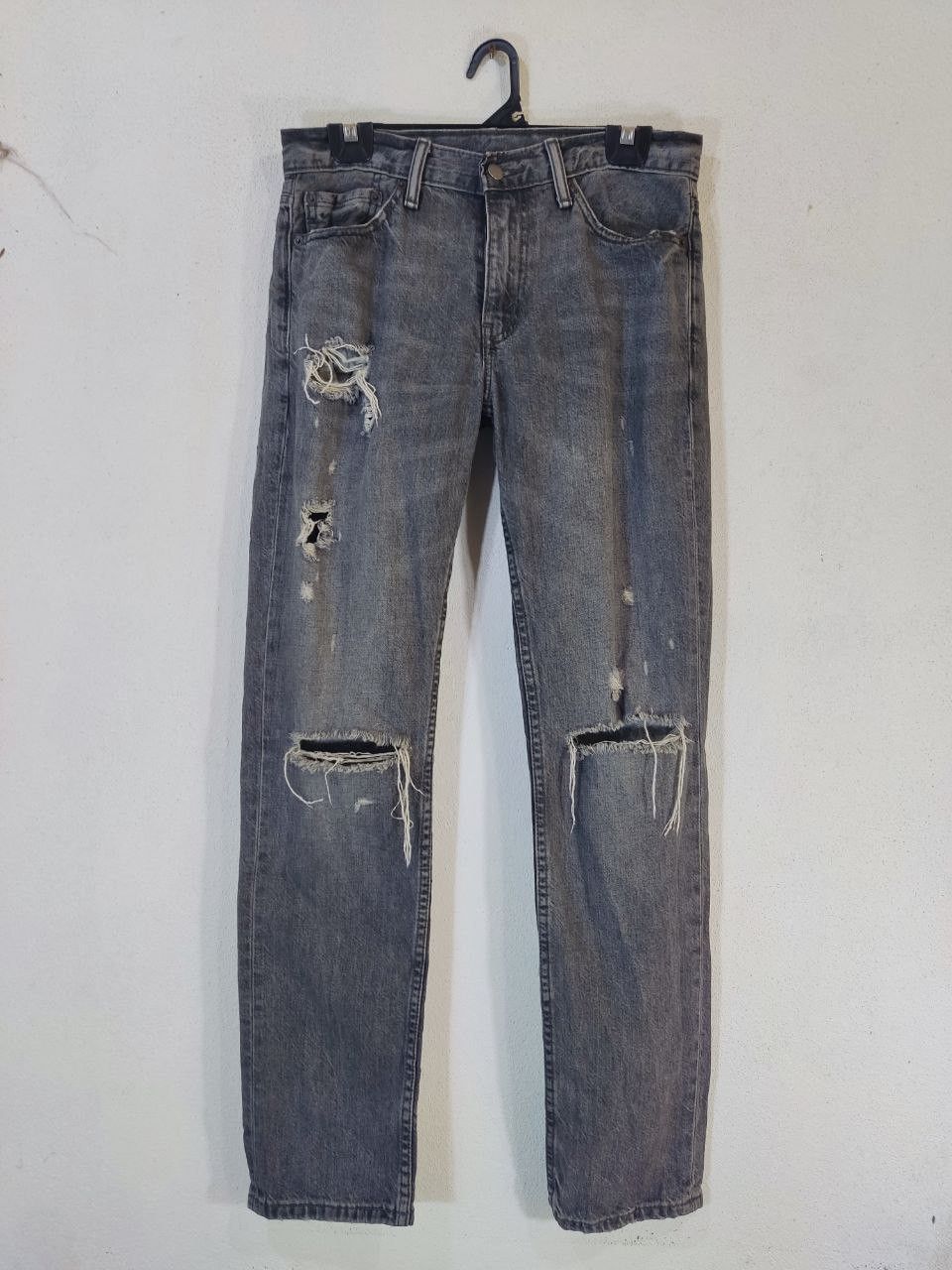 Levi's levis 551 straight fit distressed denim Size US 31 - 1 Thumbnail