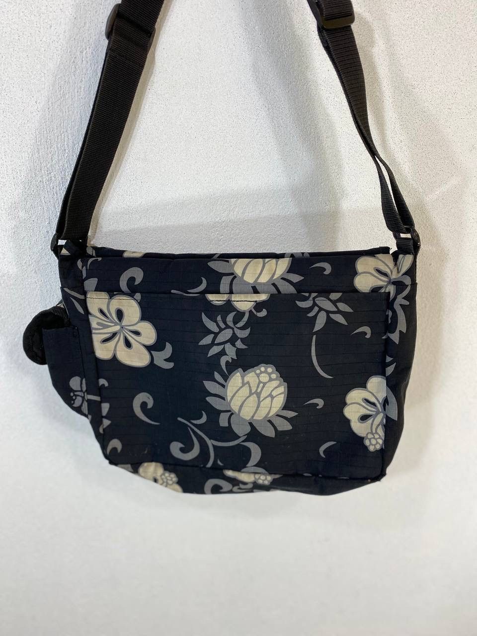 Eastpak × Vintage Vintage eastpak sling bag floral design Size ONE SIZE - 7 Thumbnail