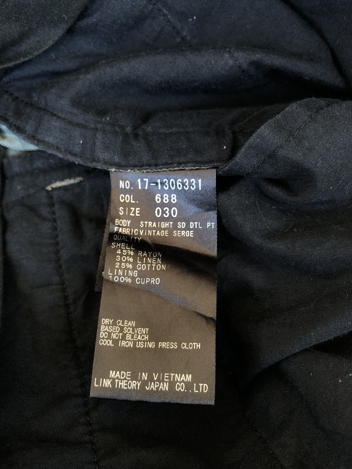 Helmut Lang OG Helmut Lang Side Tape Rayon Straight Cut Pants Size US 32 / EU 48 - 10 Thumbnail